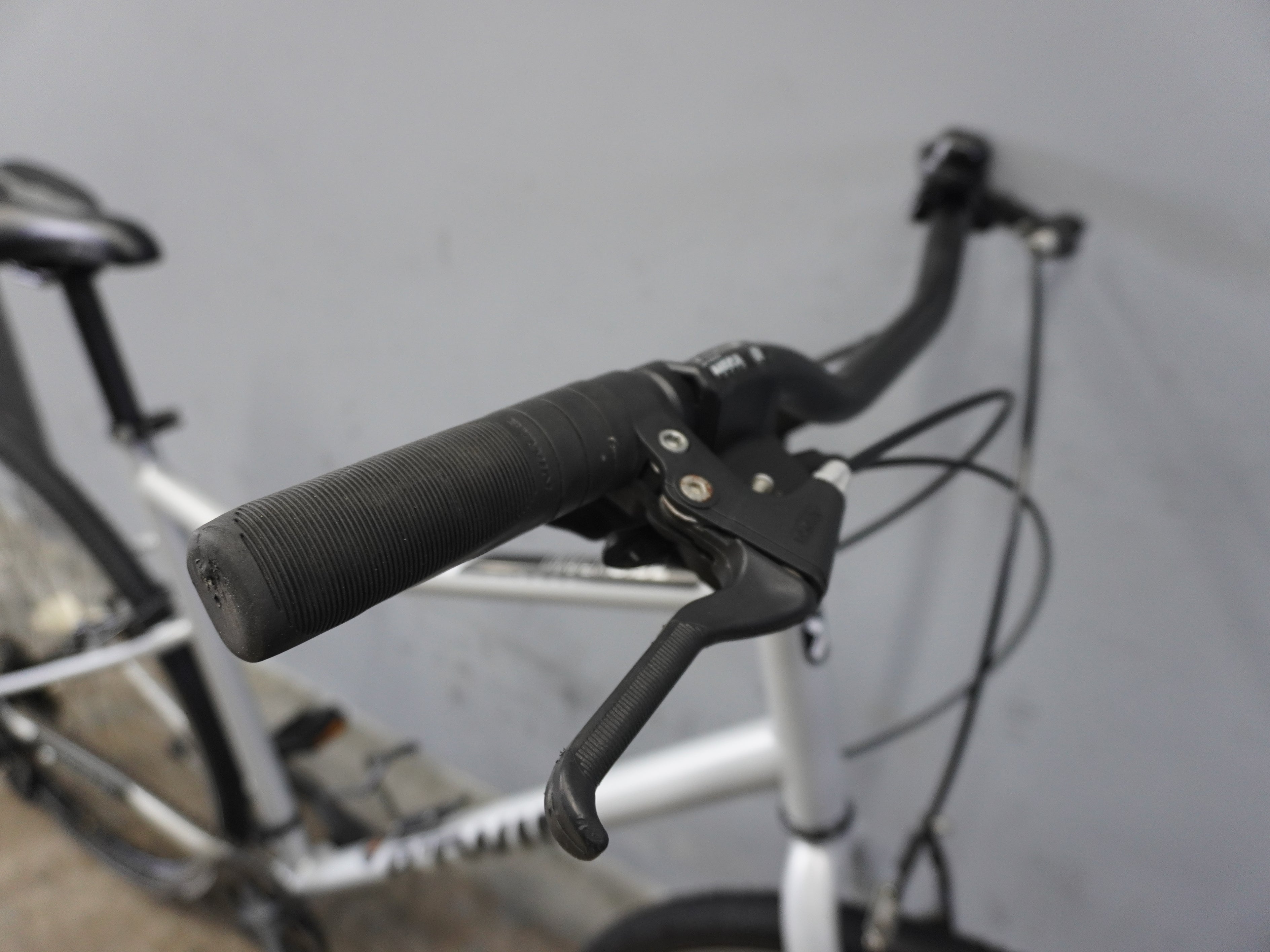 B'twin Riverside 120 Hybrid Bike