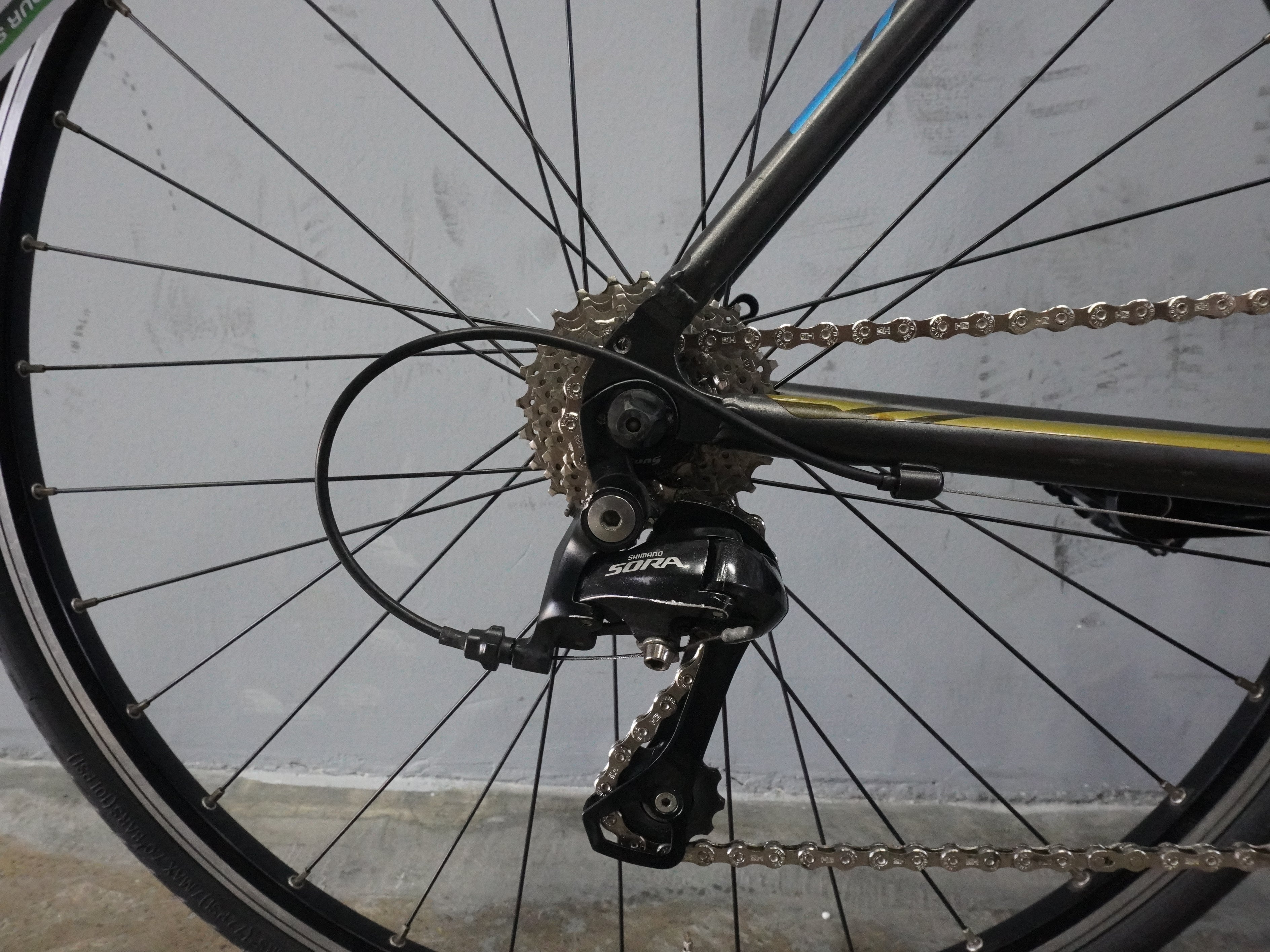 B'twin Triban 500 SE Road Bike