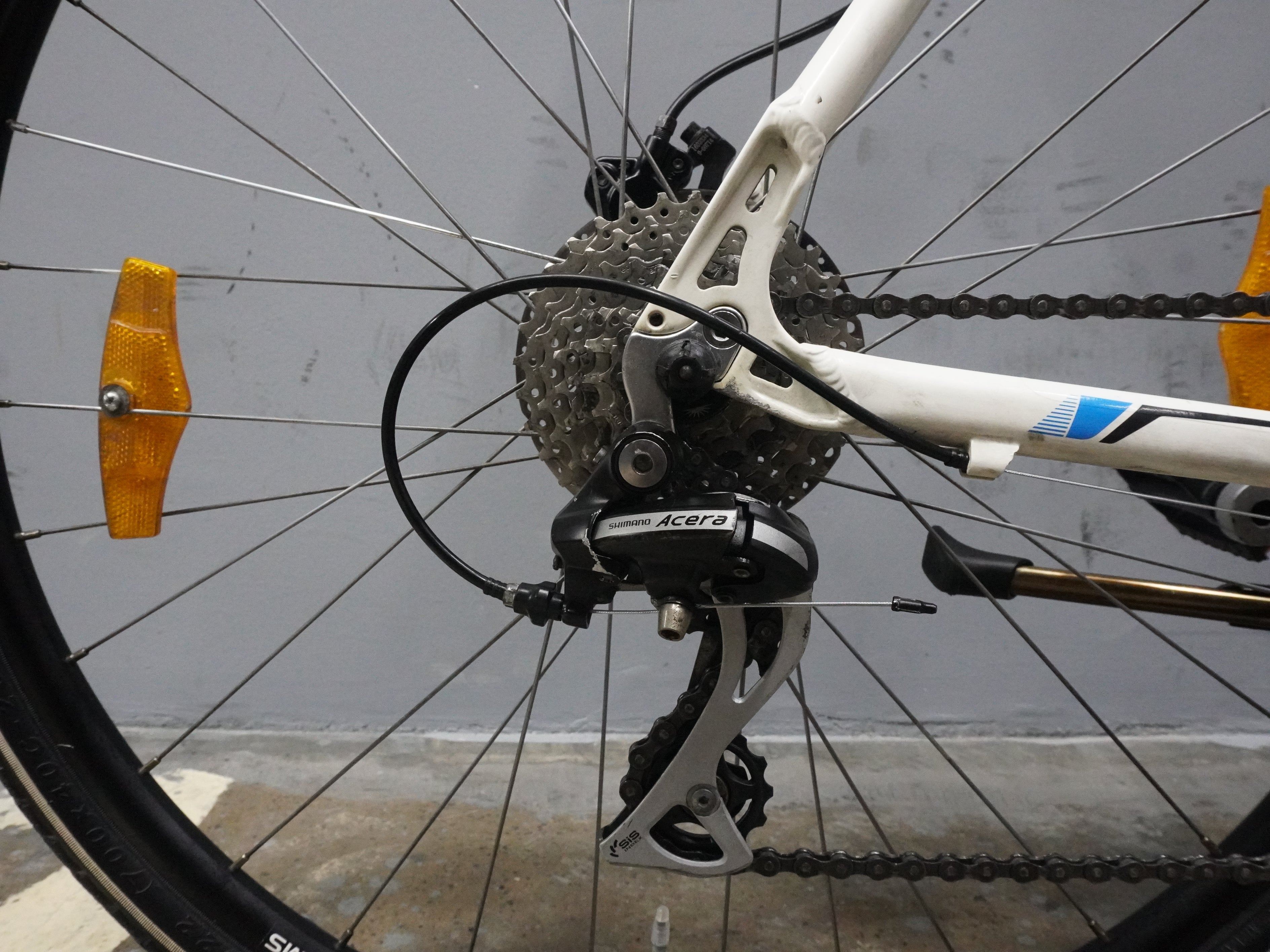 Merida Crossway 20-D Mountain Bike