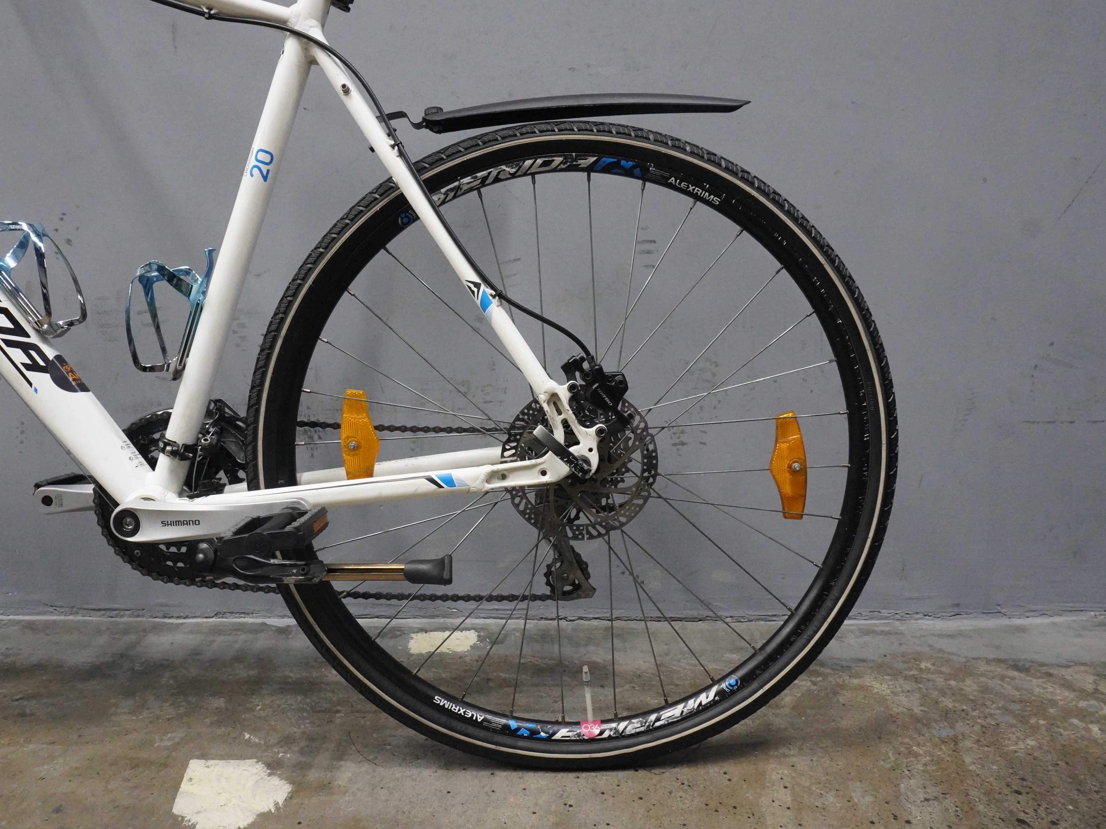 Merida Crossway 20-D Mountain Bike