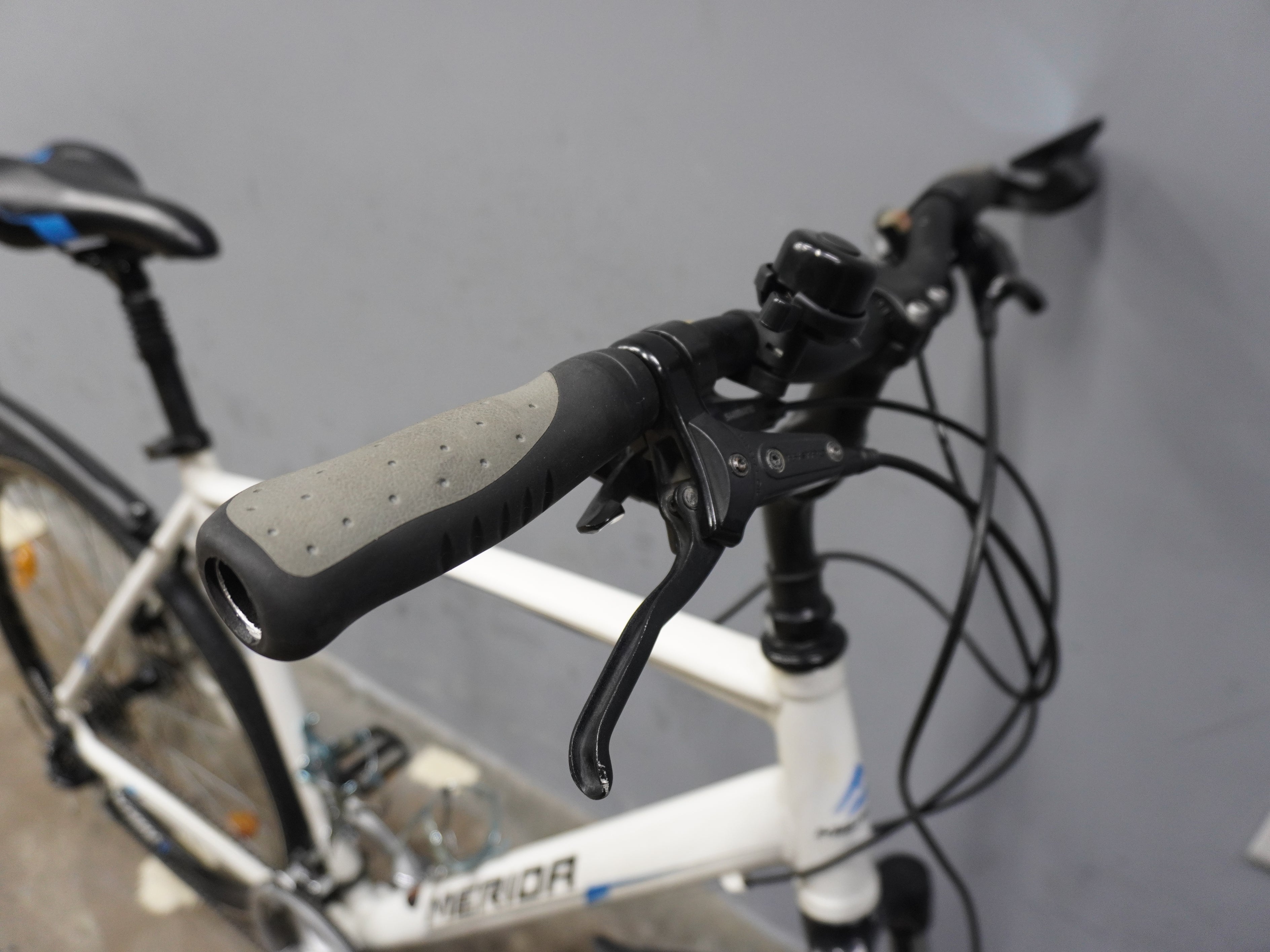 Merida Crossway 20-D Mountain Bike