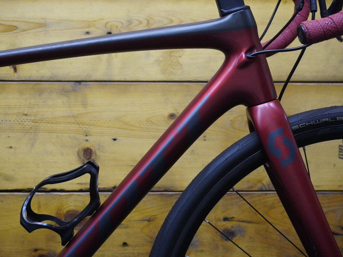 RENT Scott Addict 30 Road Bike