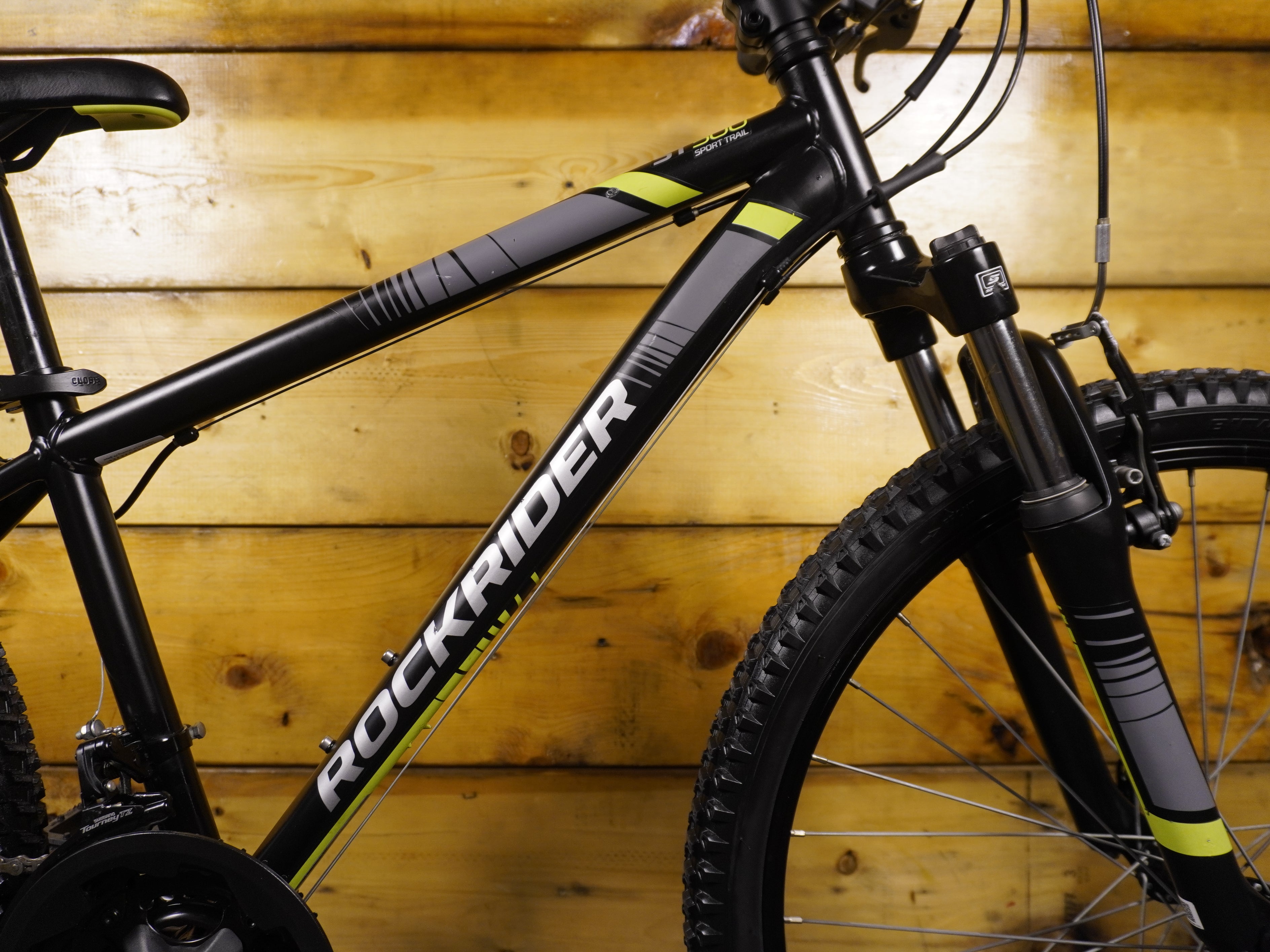 B'twin Rockrider ST-500 Kids Bike