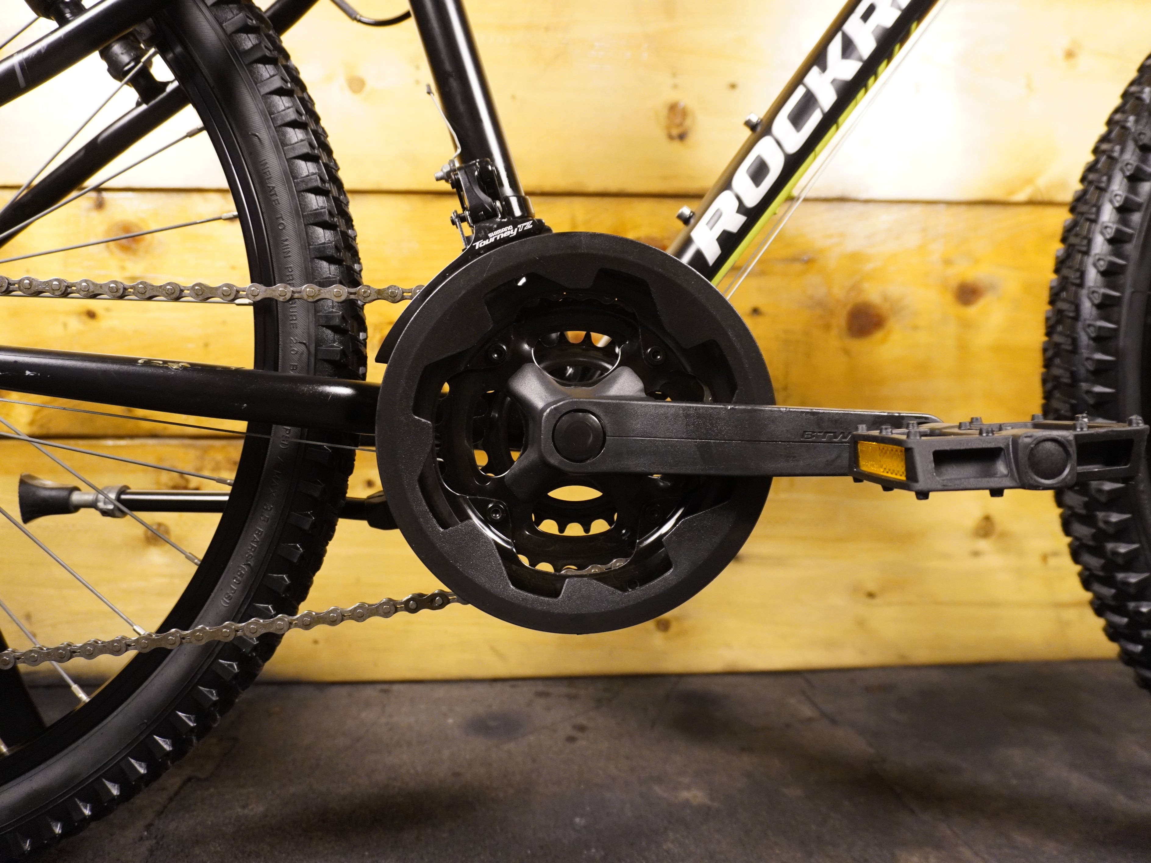 B'twin Rockrider ST-500 Kids Bike