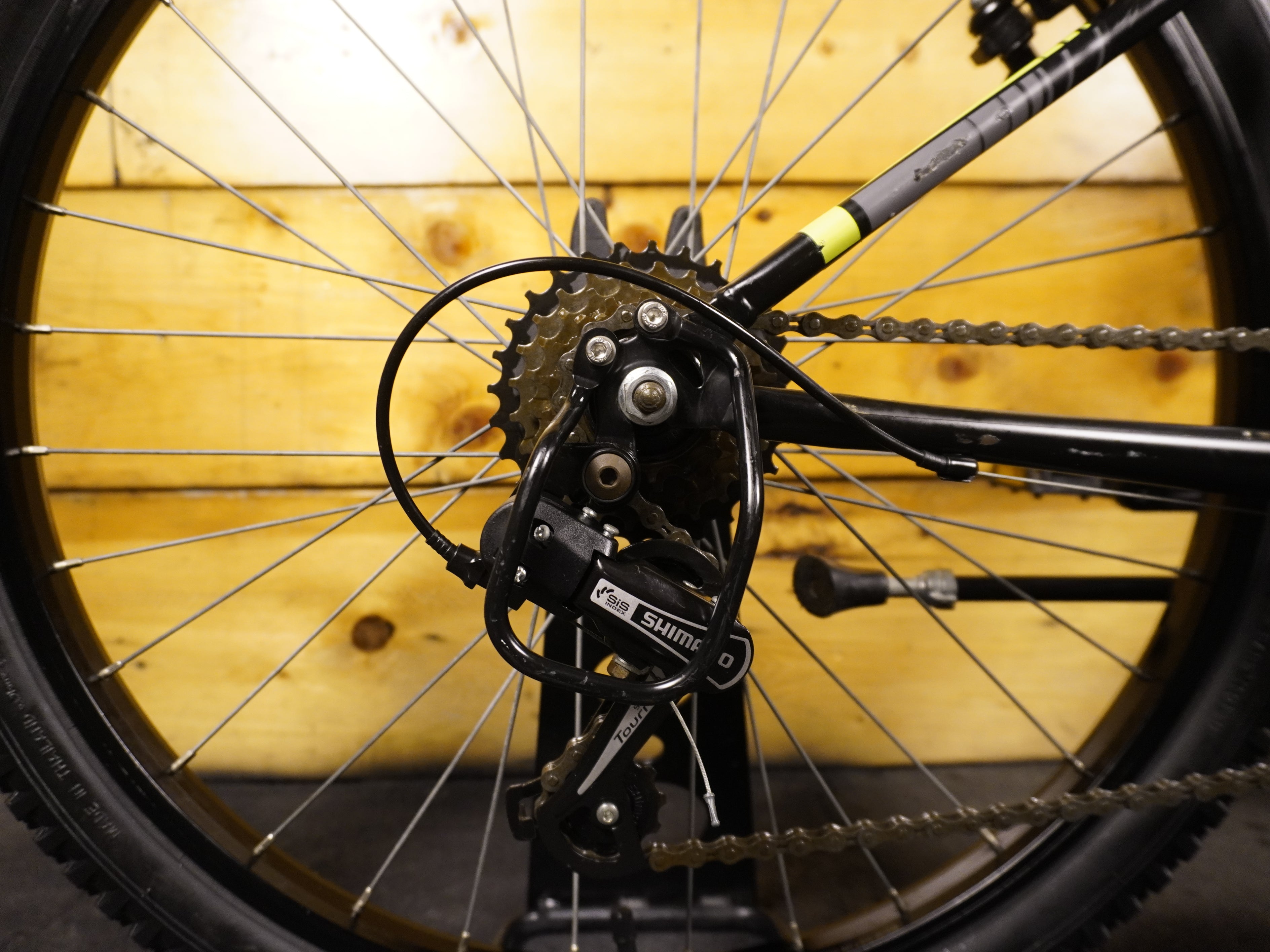 B'twin Rockrider ST-500 Kids Bike