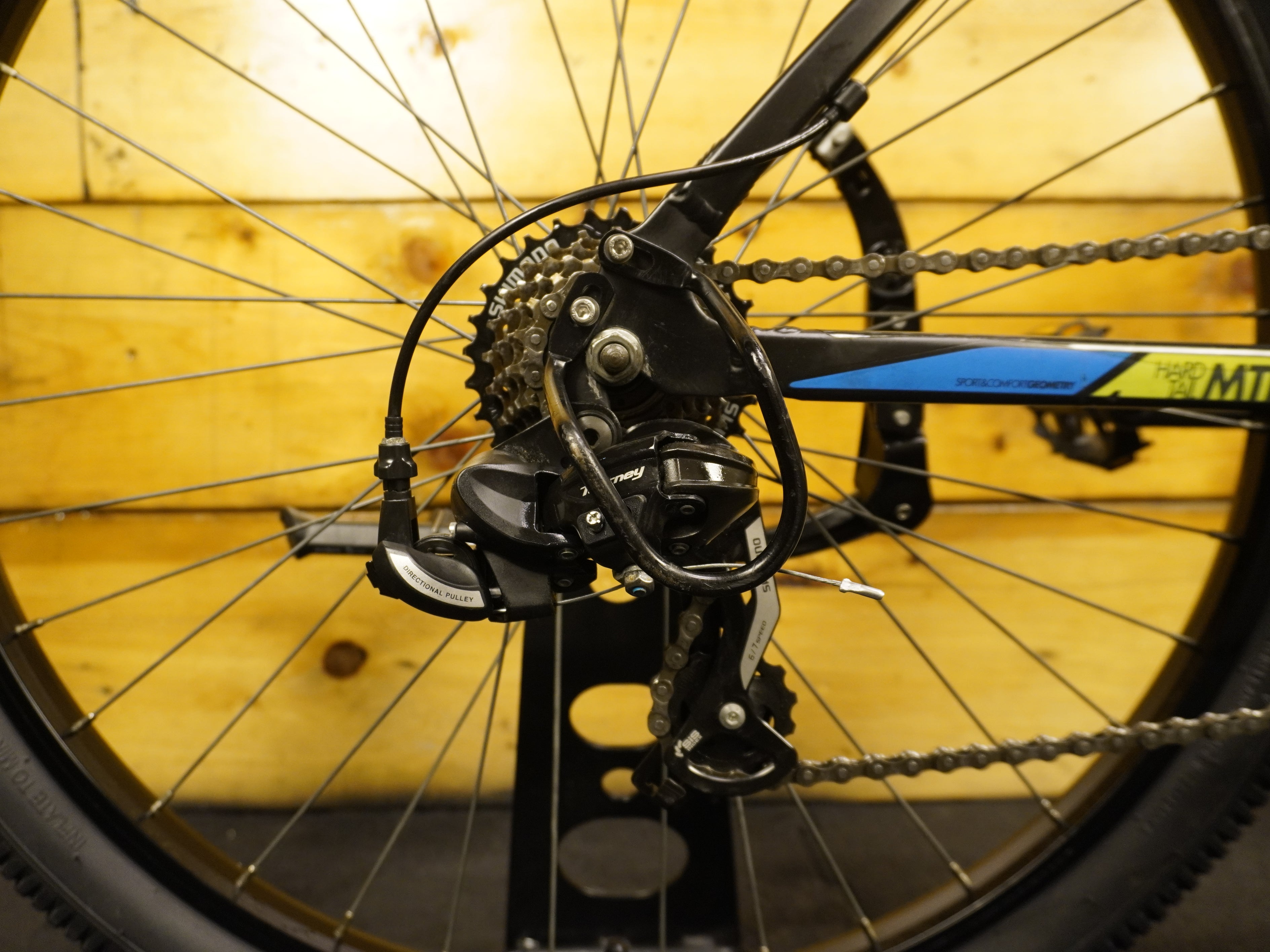 B'twin Rockrider 340 Mountain Bike