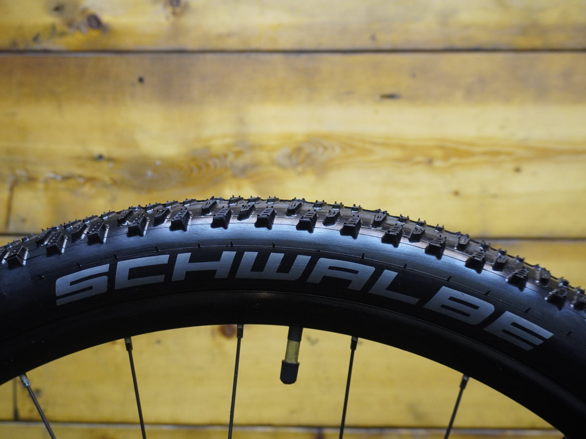 Specialized Camber M5 Mountain Bike