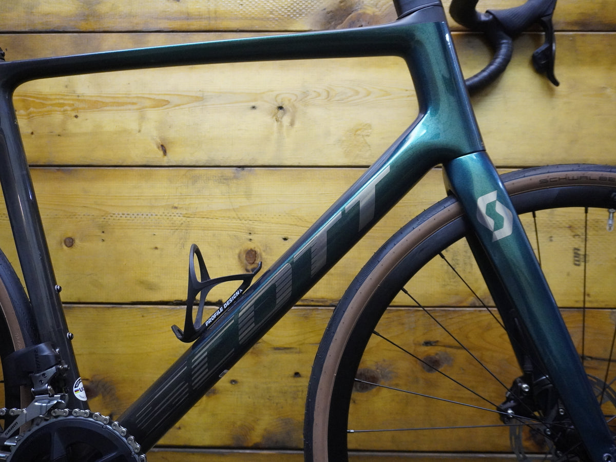 Scott Addict 20 Road Bike