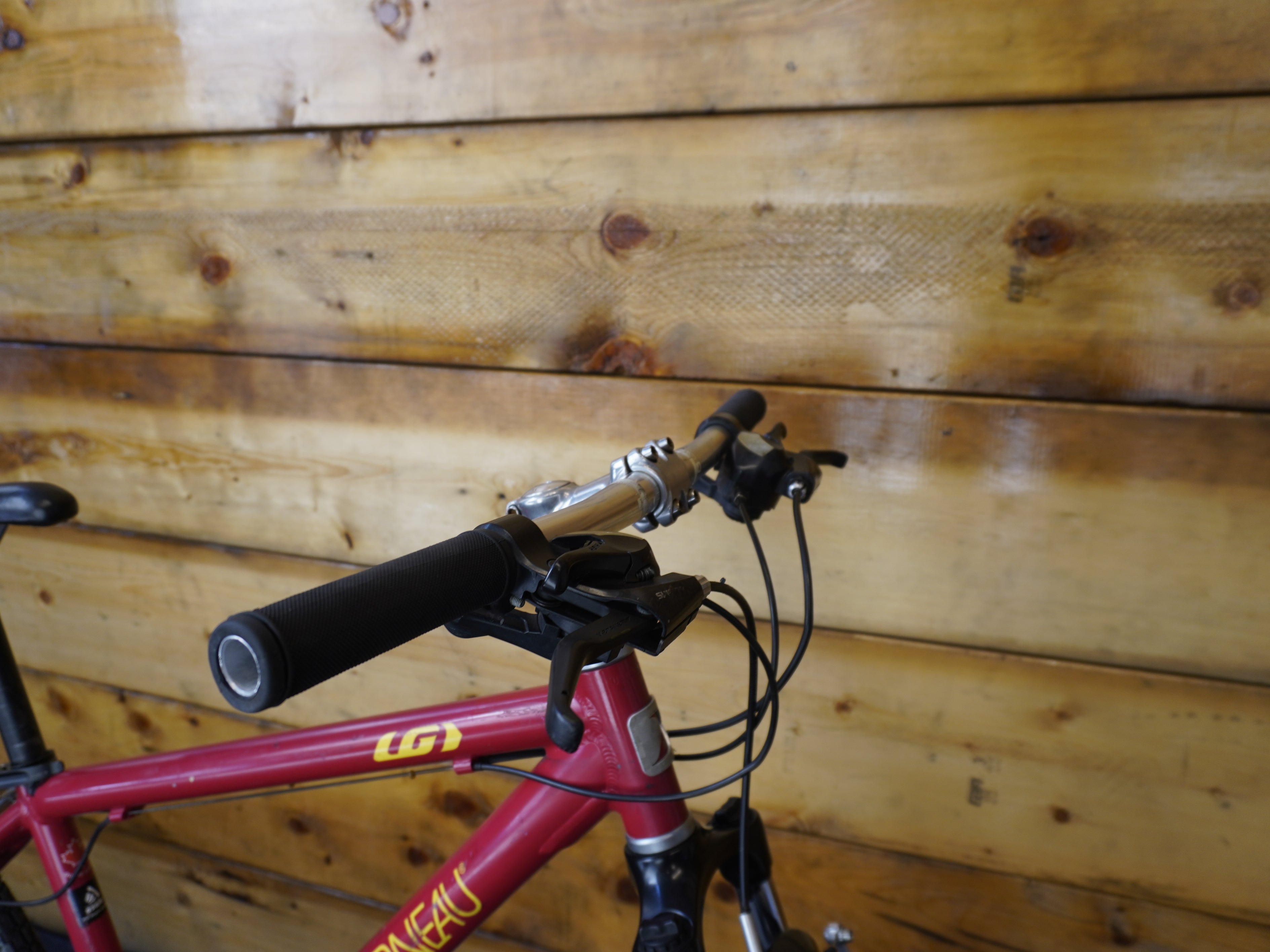 RENT Louis Garneau LG Hybrid Bike