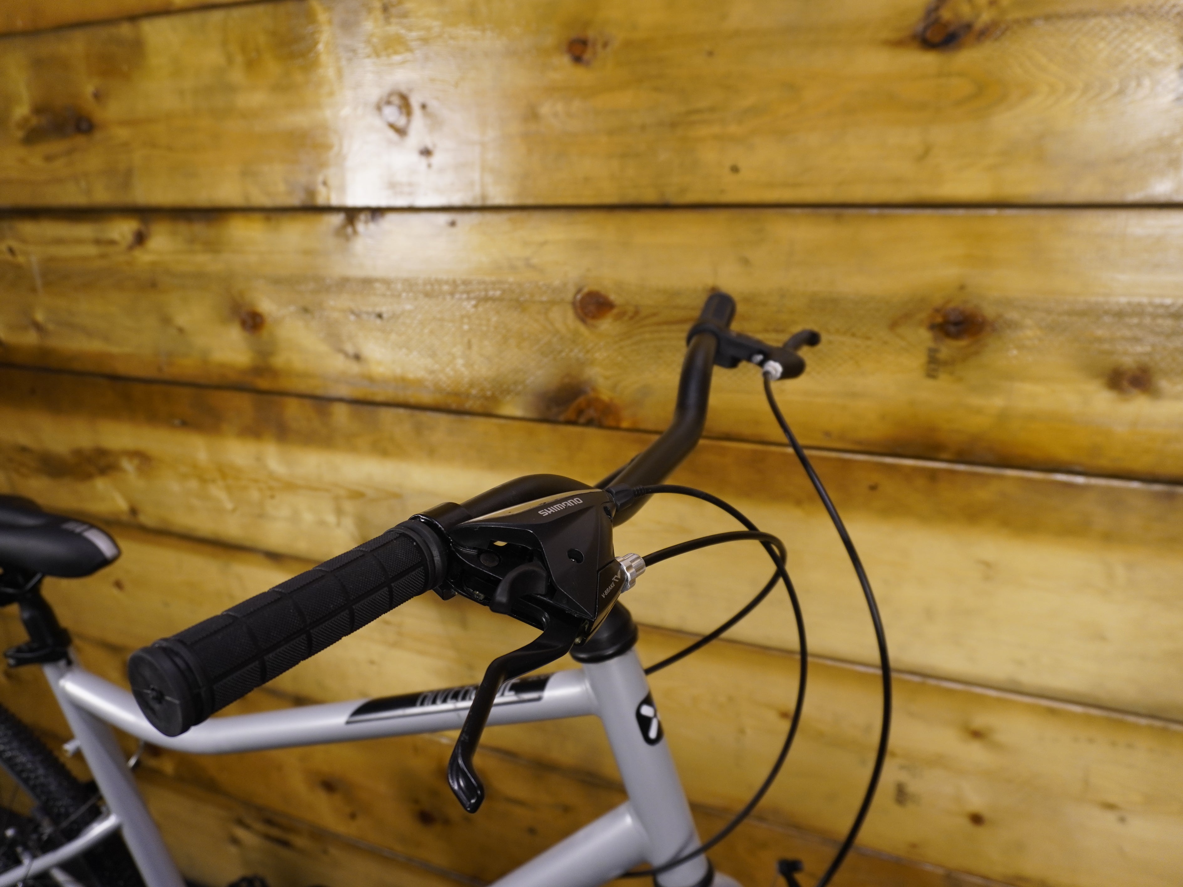 RENT B'twin Riverside 120 Hybrid Bike