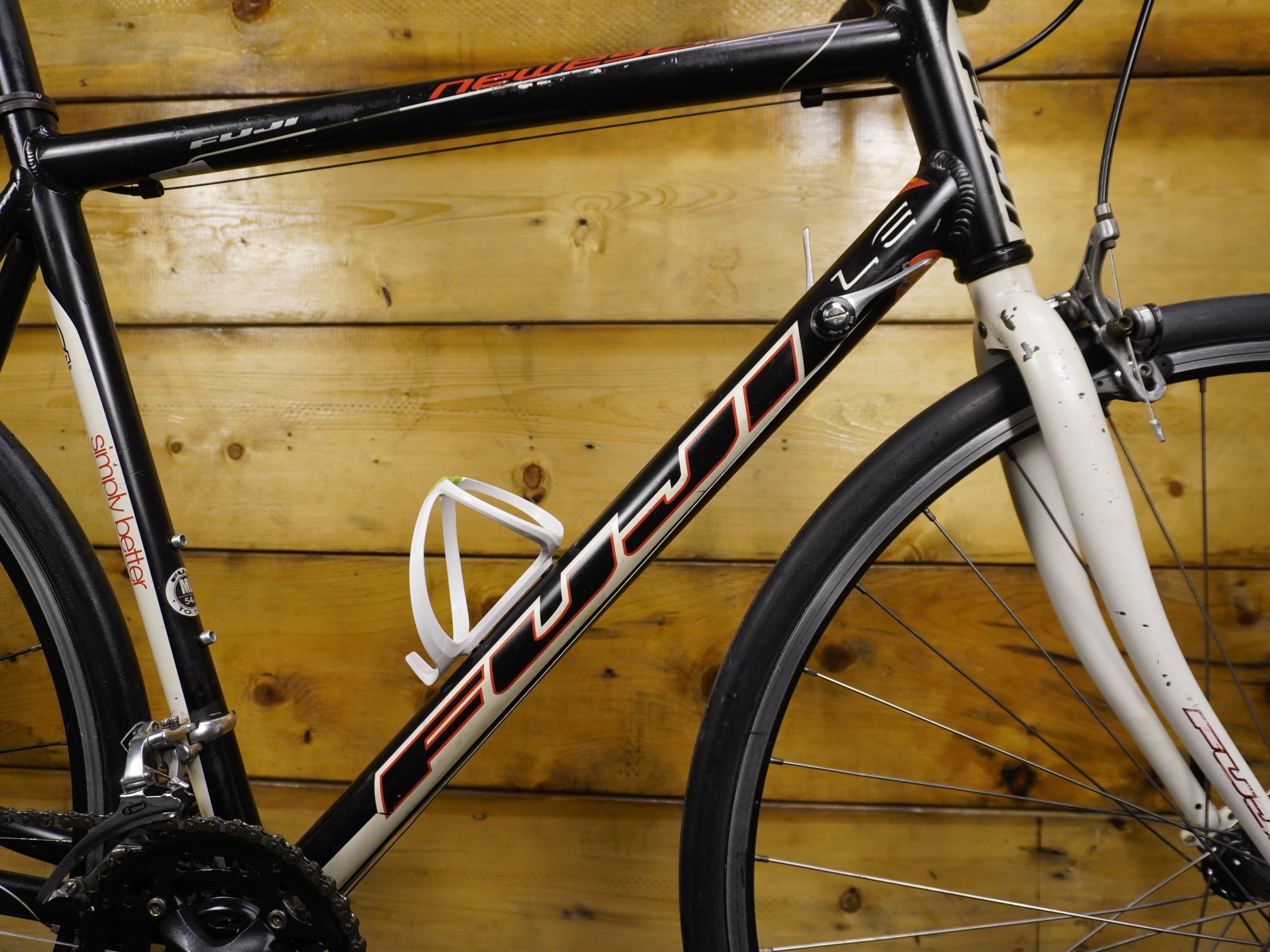 Fuji Newest 4.0 Hybrid Bike