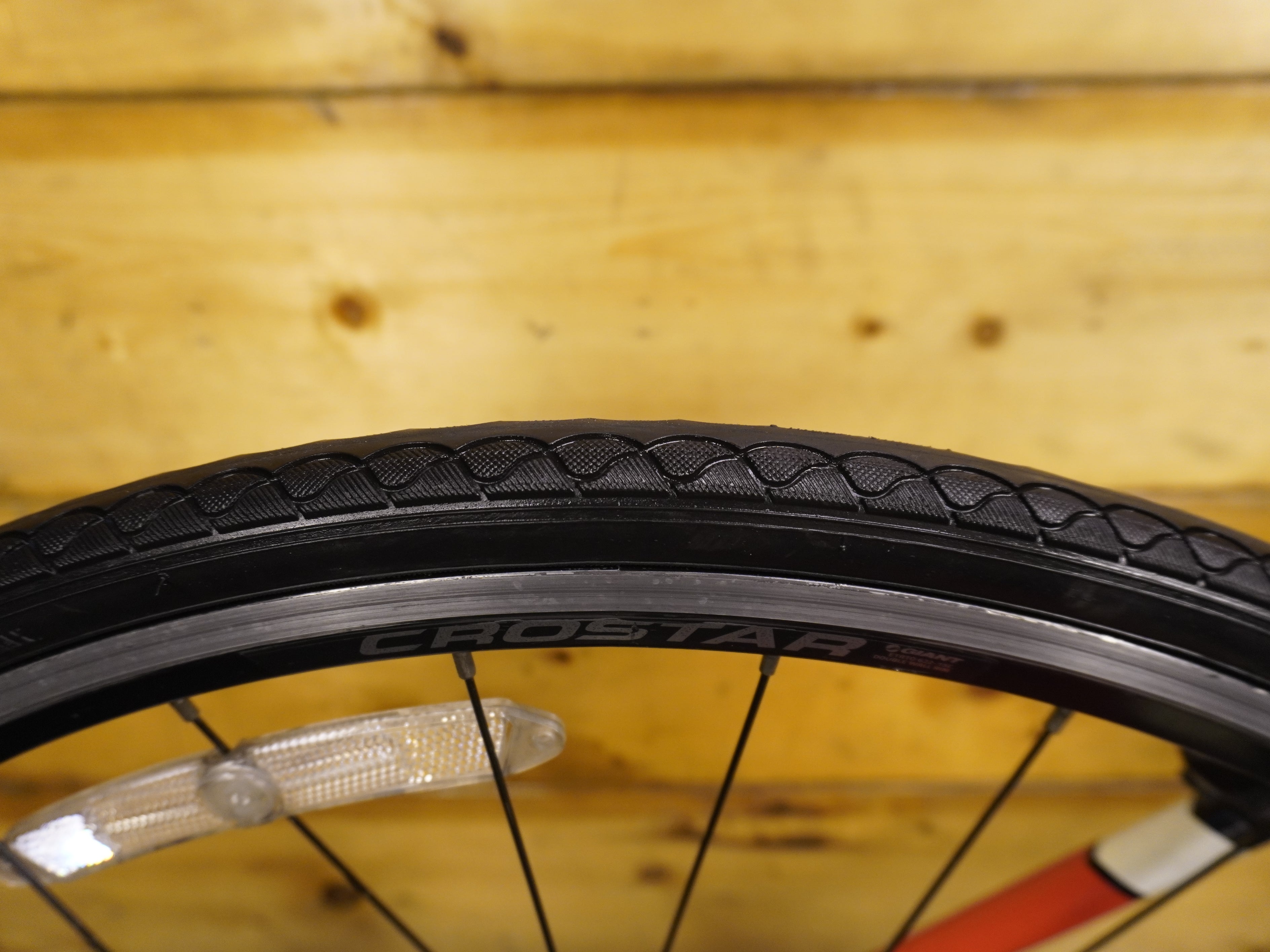 RENT Giant Crostar Hybrid Bike