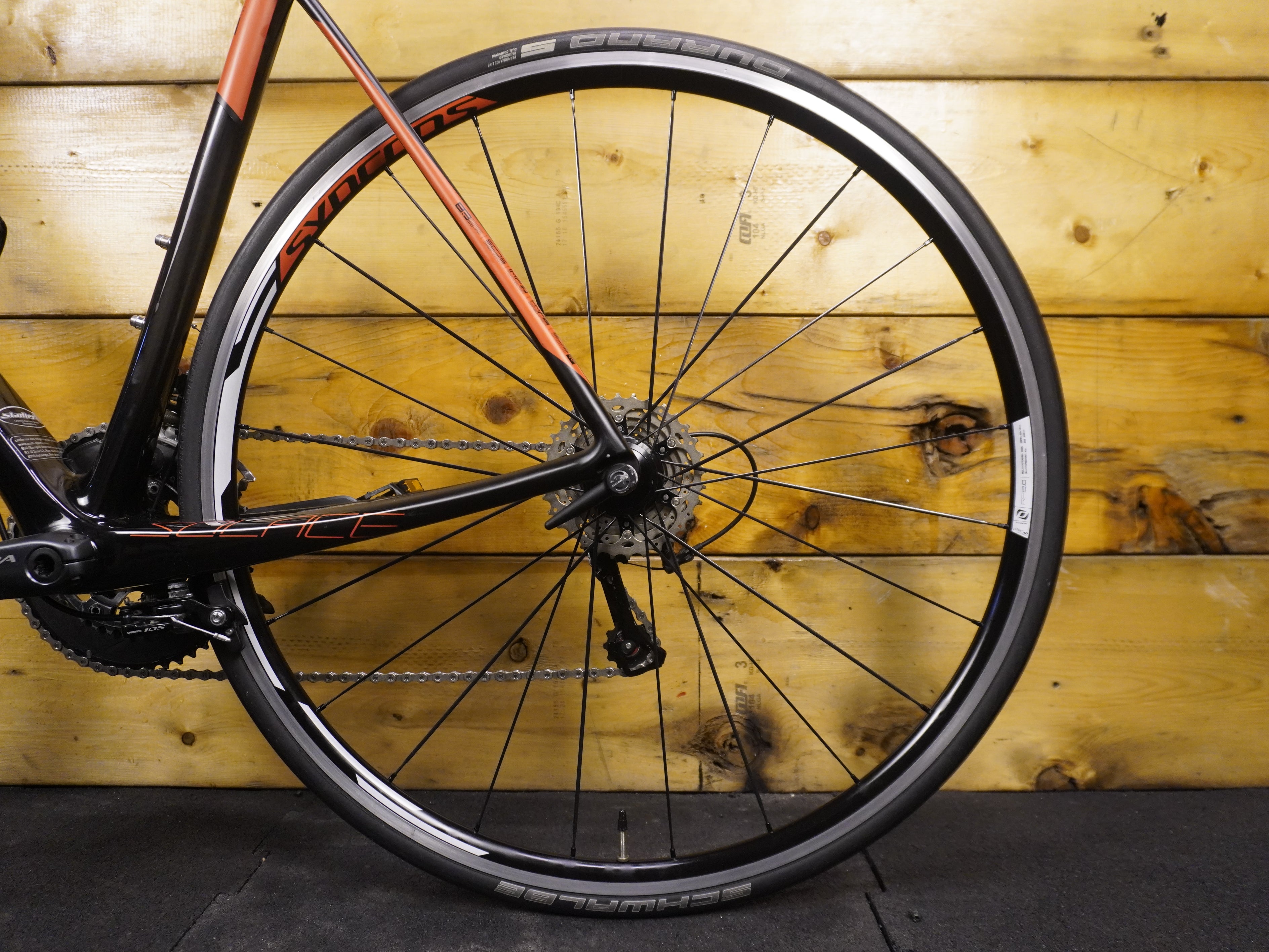 RENT Scott Solace 20 Road Bike