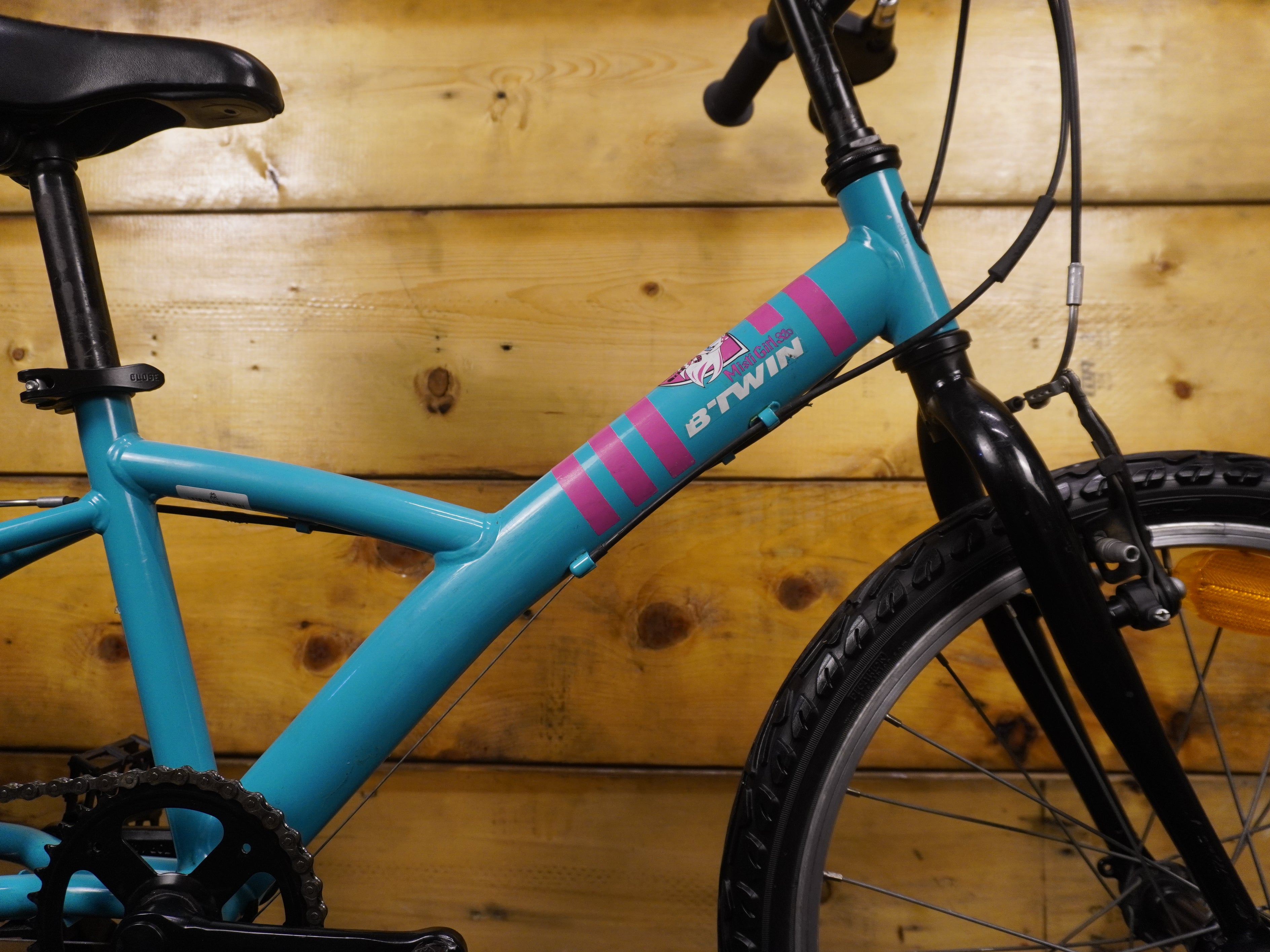 RENT B'twin Mistigirl 320 Kids Bike