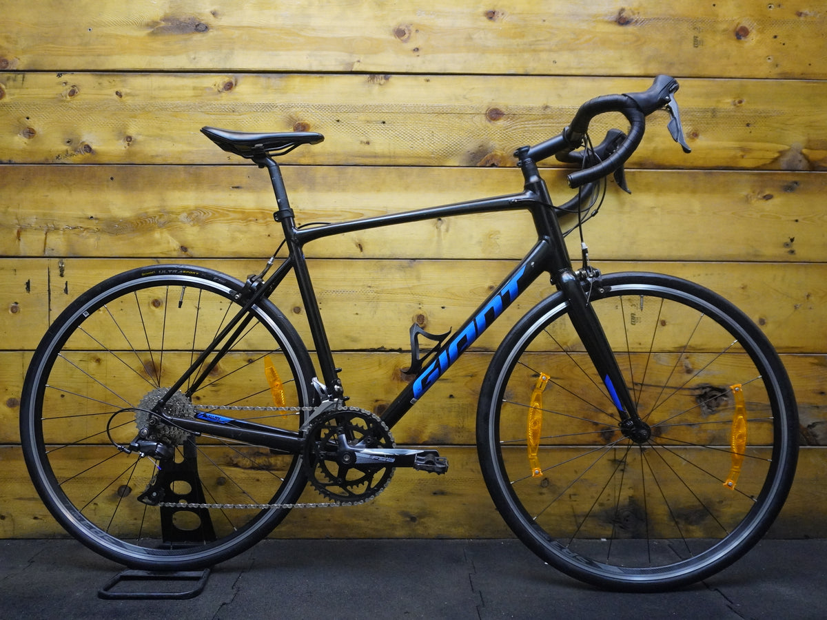 Giant Contend 3 Road Bike