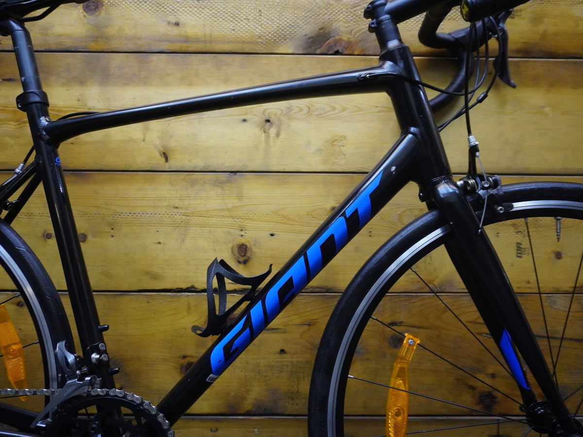 Giant Contend 3 Road Bike