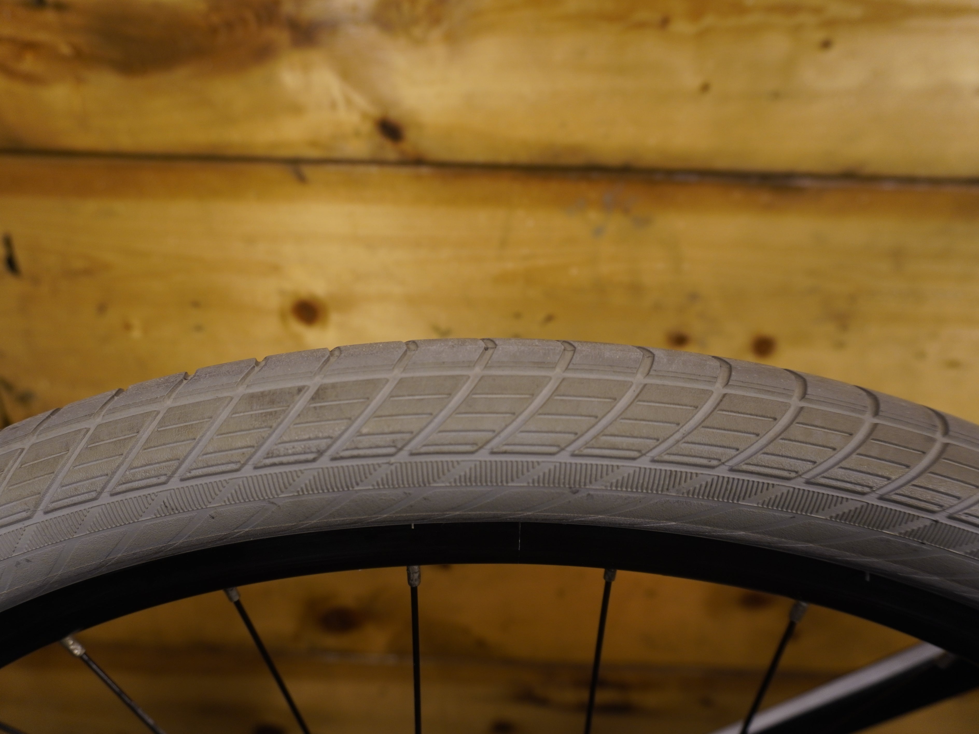 RENT Giant Seek 3 Hybrid Bike