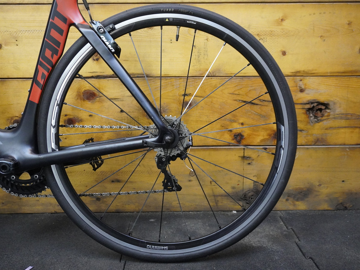 Giant Propel Advanced 1 Road Bike
