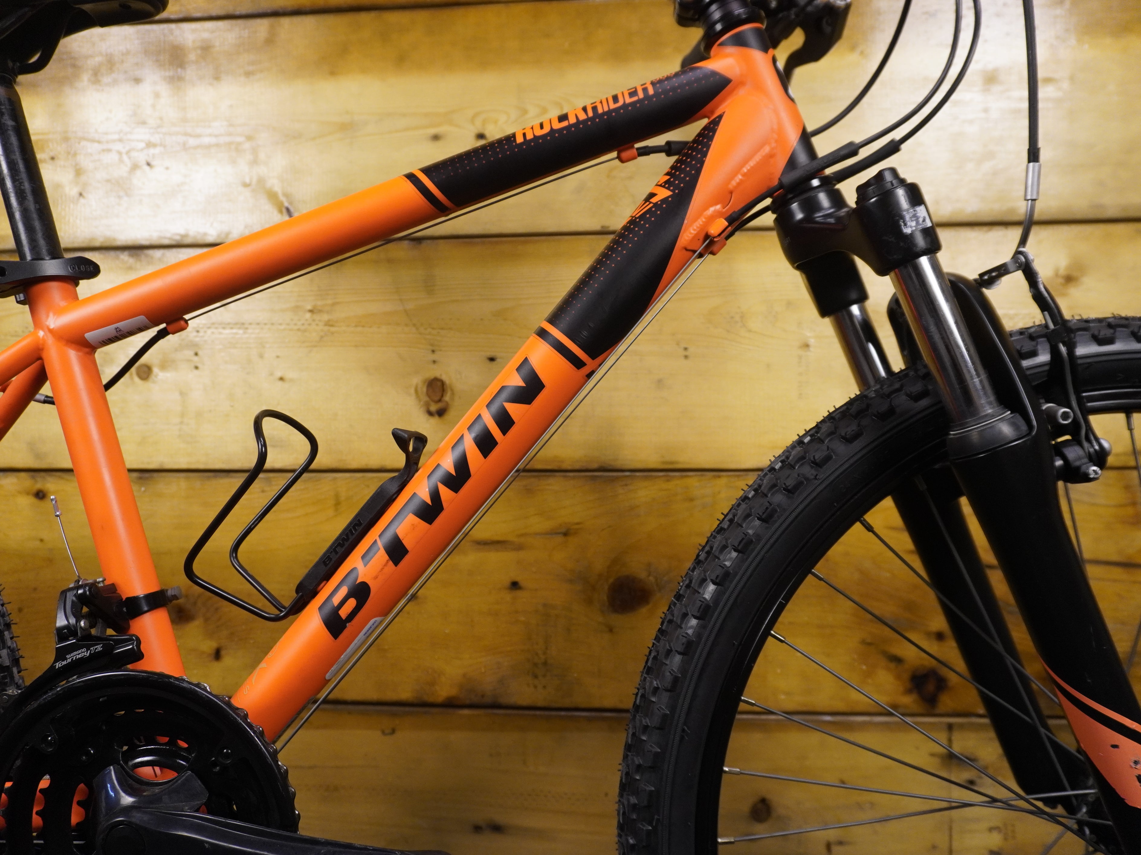 RENT B'Twin Rockrider 500 kids Bike