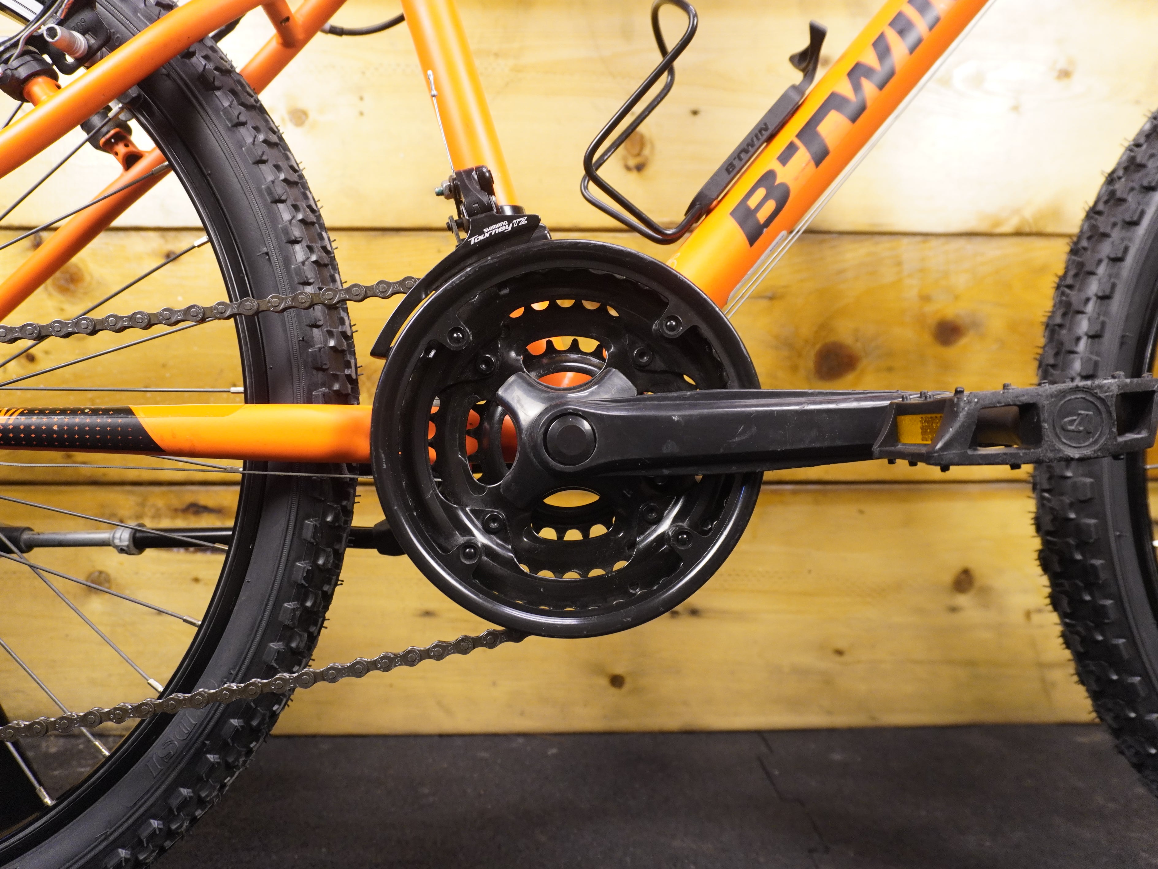 RENT B'Twin Rockrider 500 kids Bike