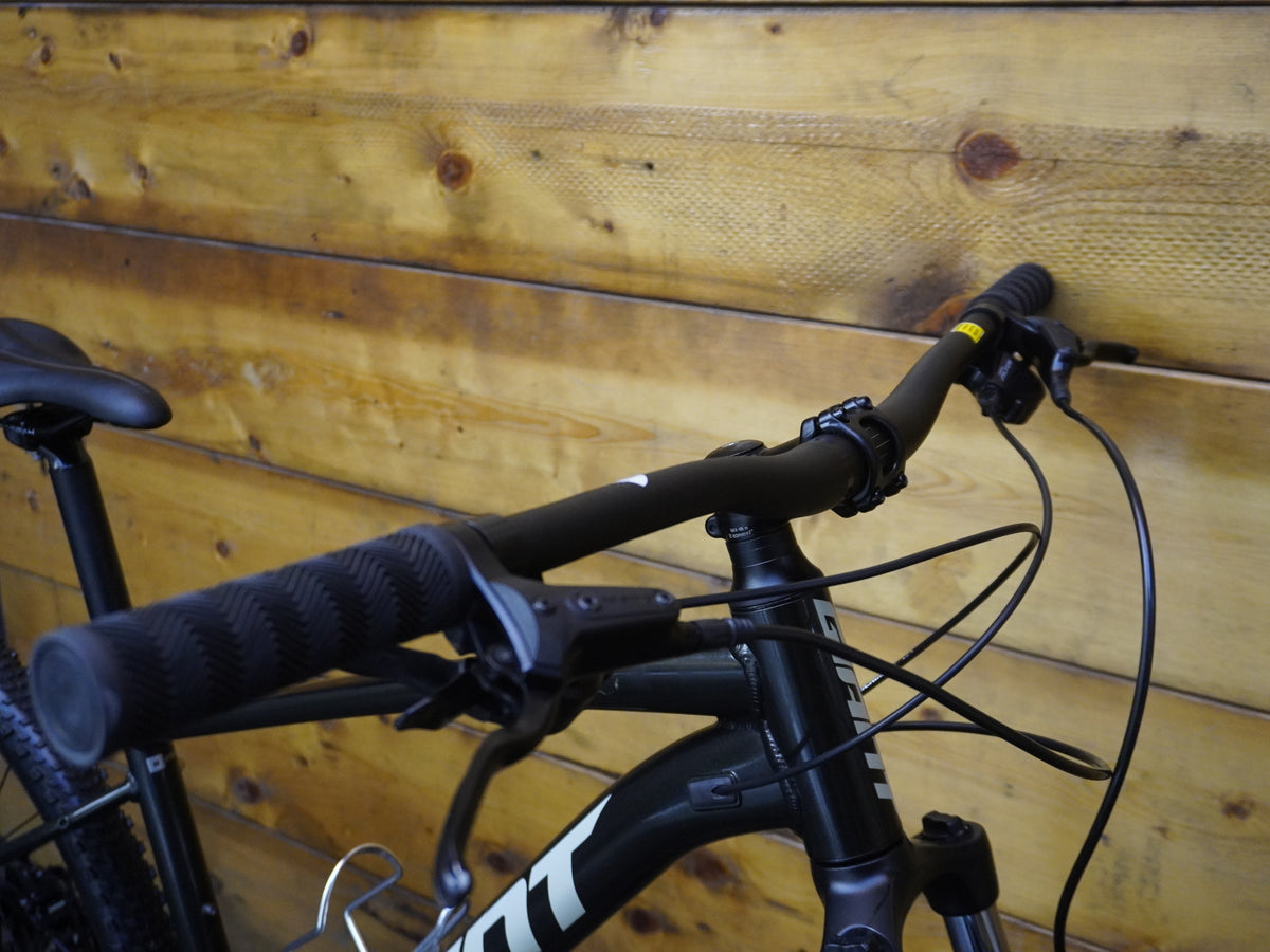 Giant Talon 2 Mountain Bike
