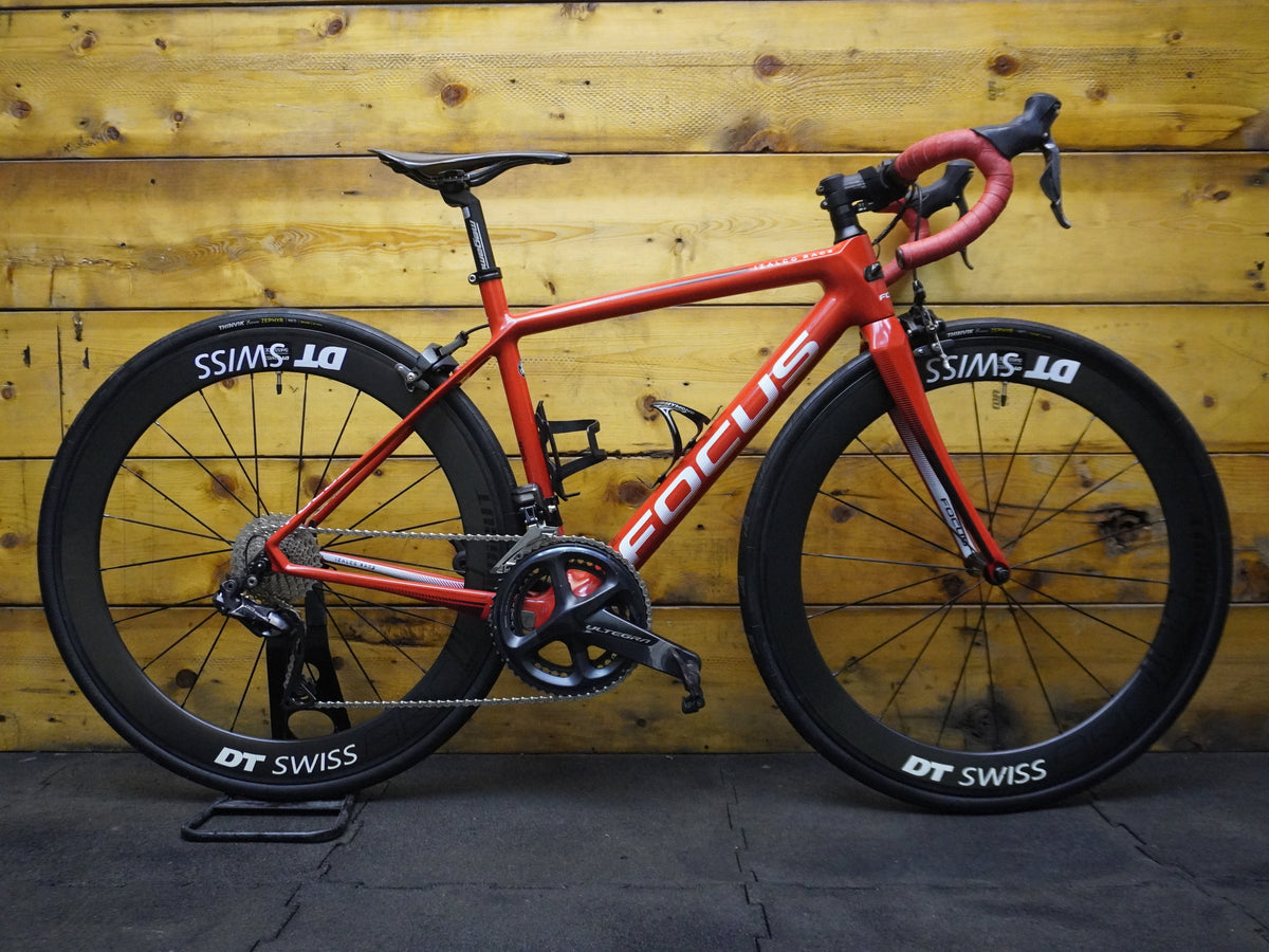 RENT Focus Izalco Race Road Bike