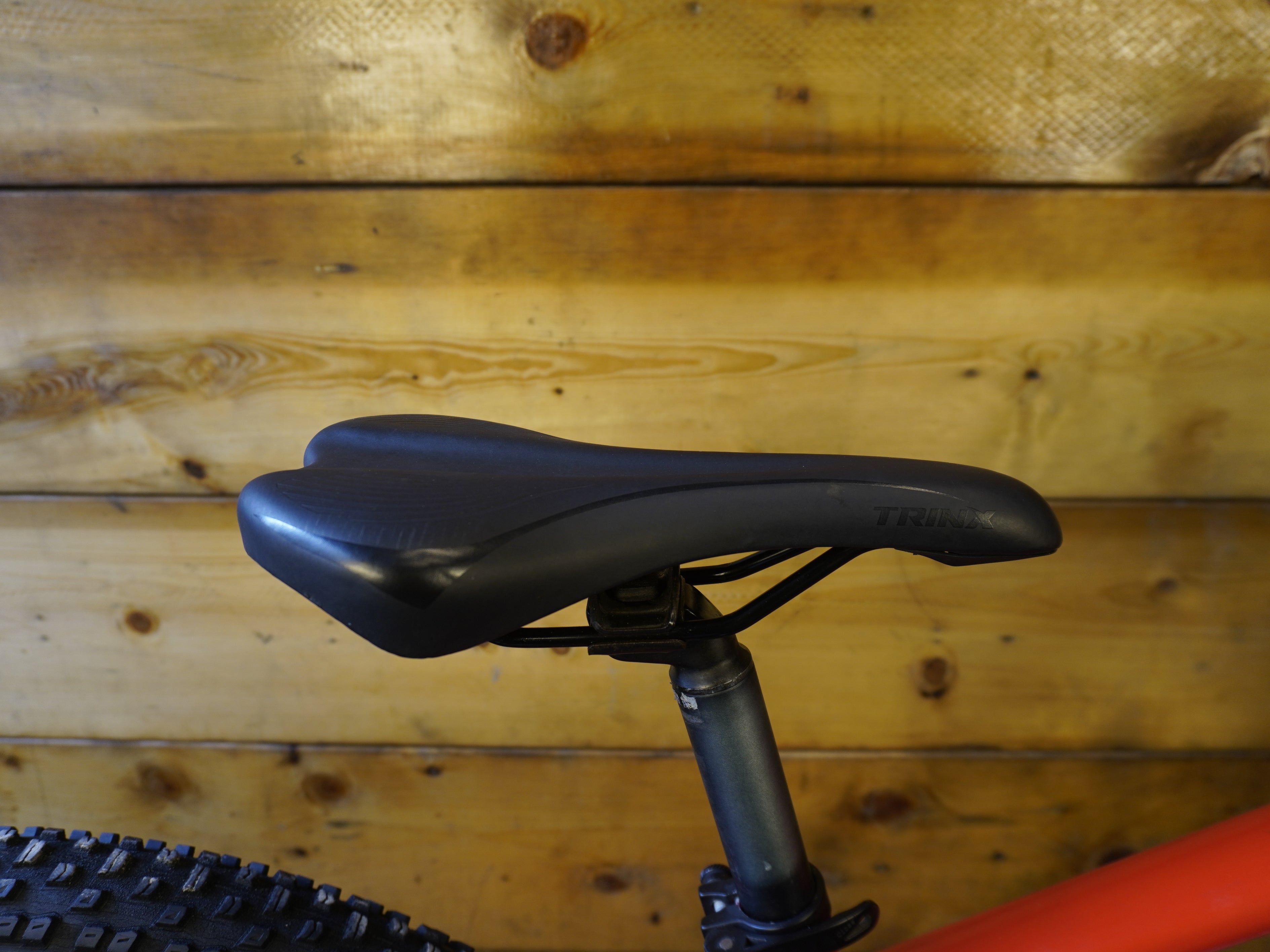 RENT Specialized Rockhopper Mountain Bike