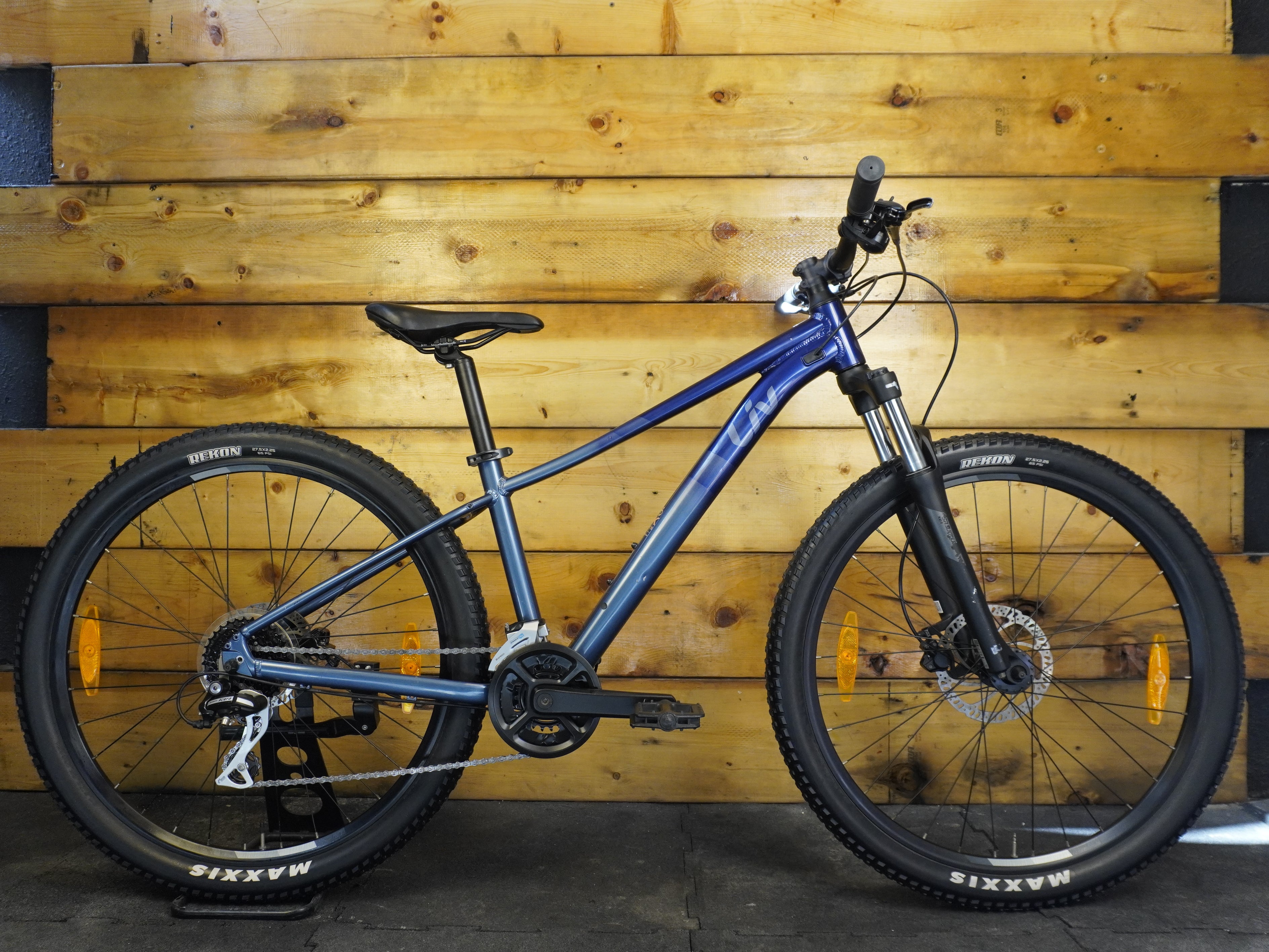 RENT Liv Tempt 2 Mountain Bike