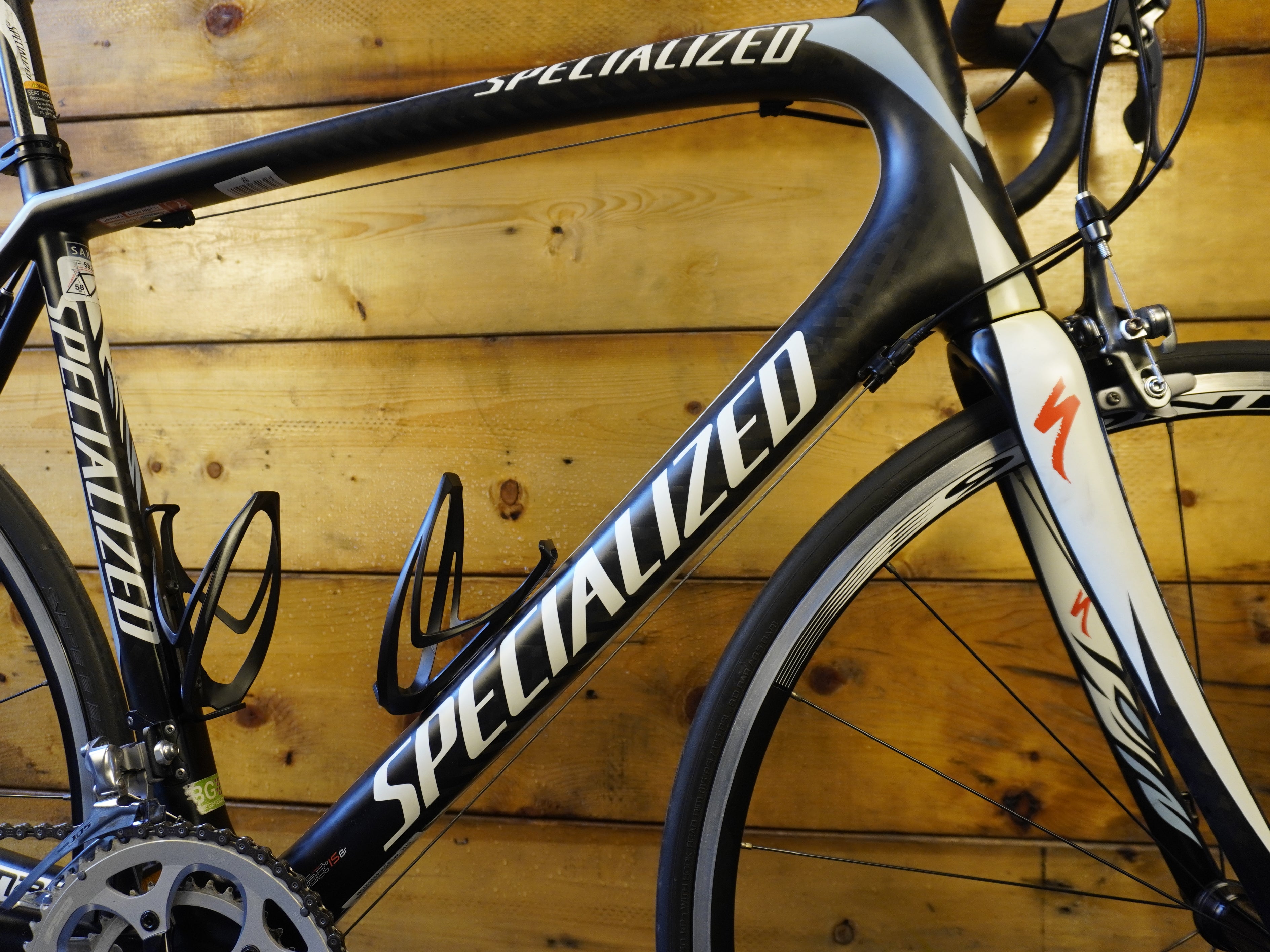 RENT Specialized Tarmac Elite Mid-Compact Road Bike