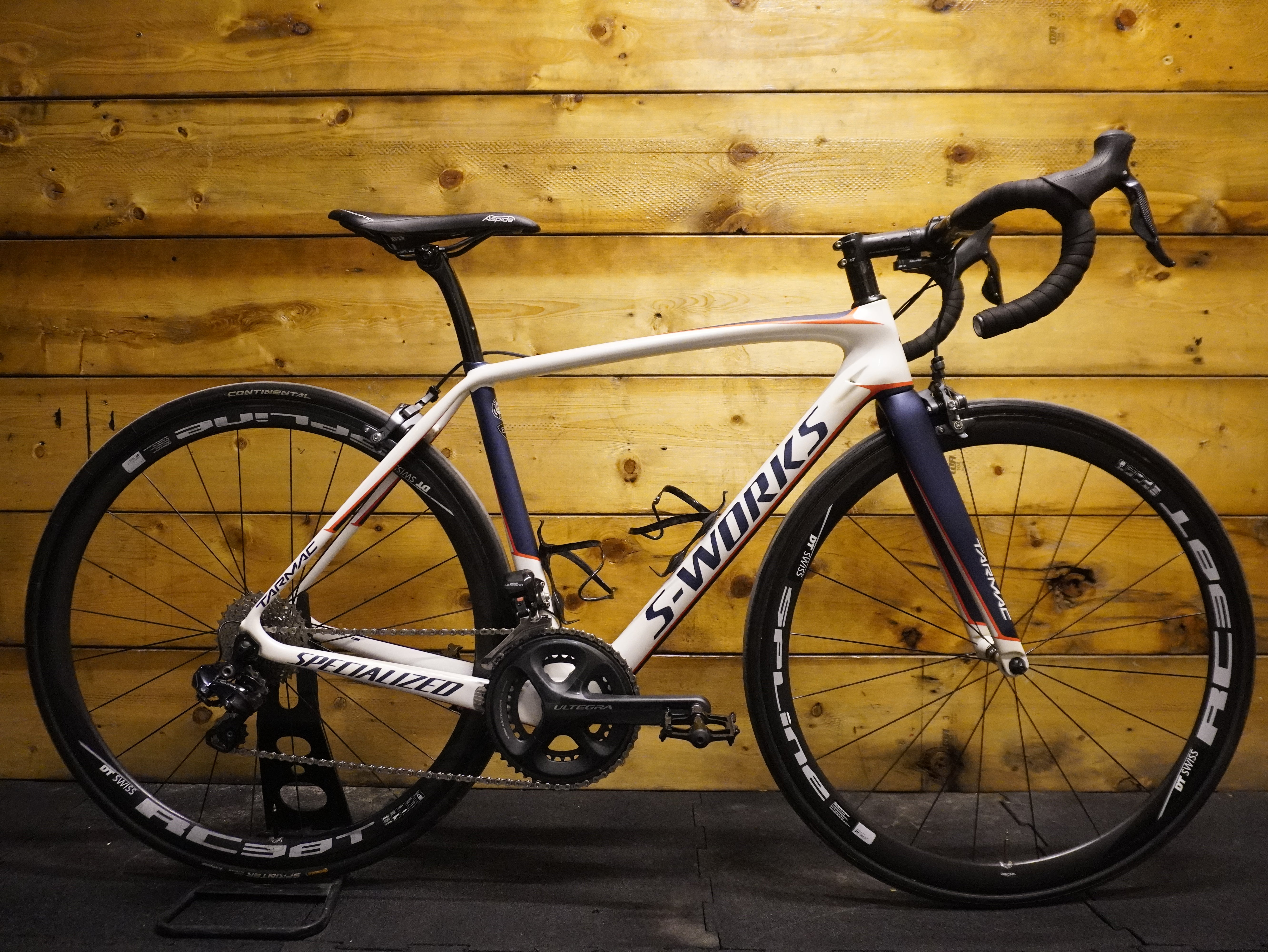 RENT Specialized S-Works Tarmac SL5 Road Bike