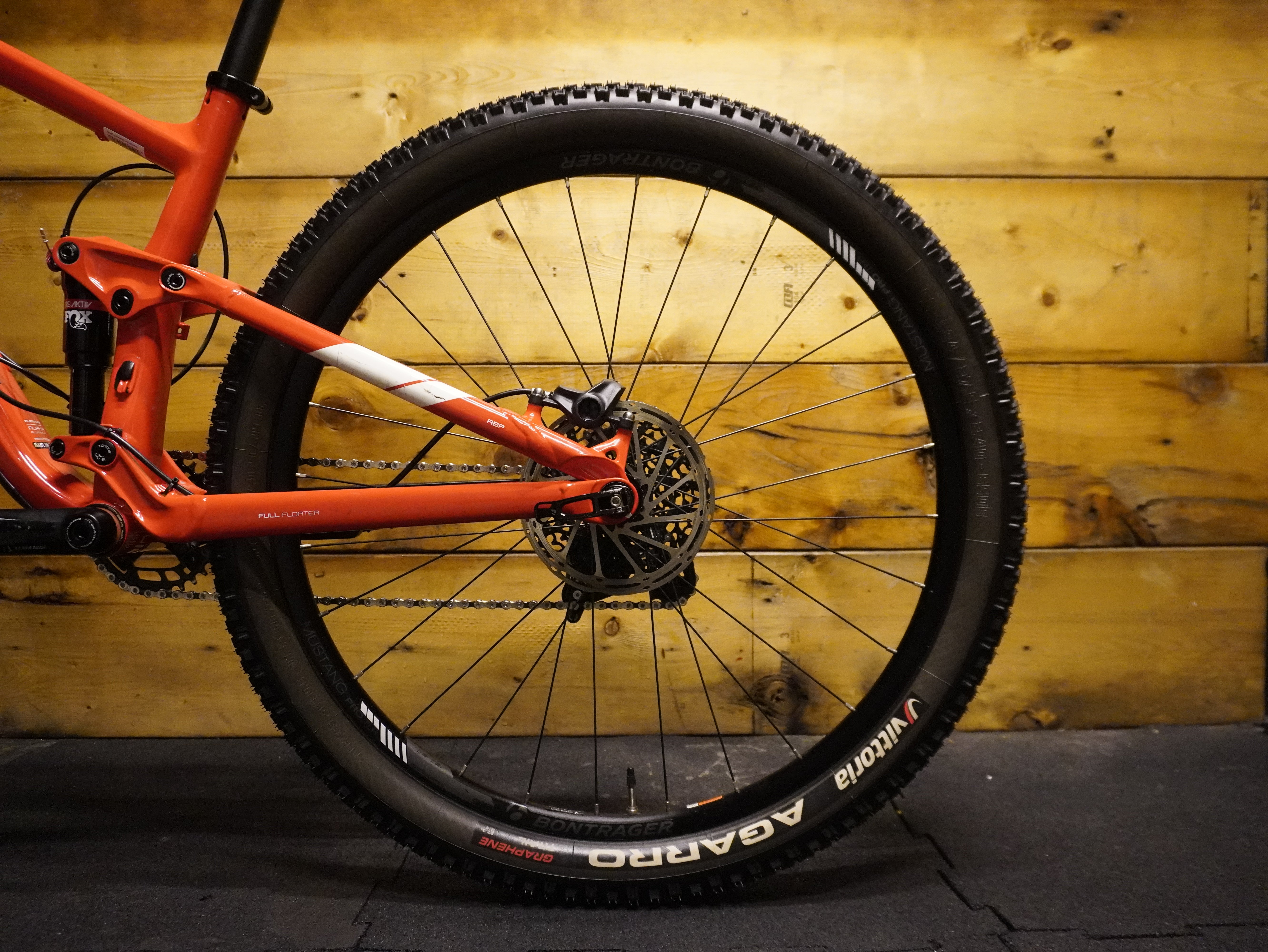 Trek Top Fuel 9 Mountain Bike