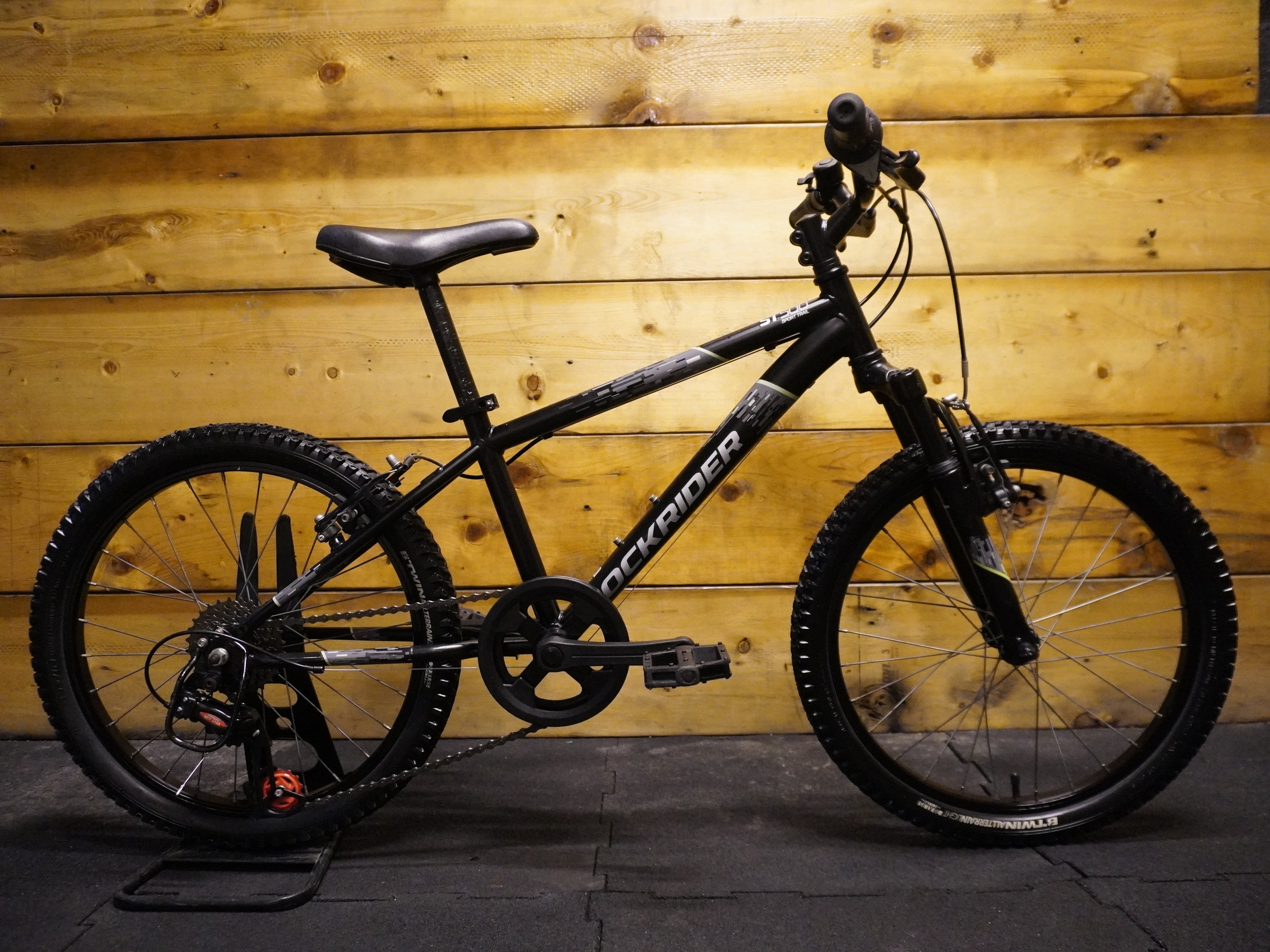 B'Twin Rockrider ST-500 Sport Trail kids Bike