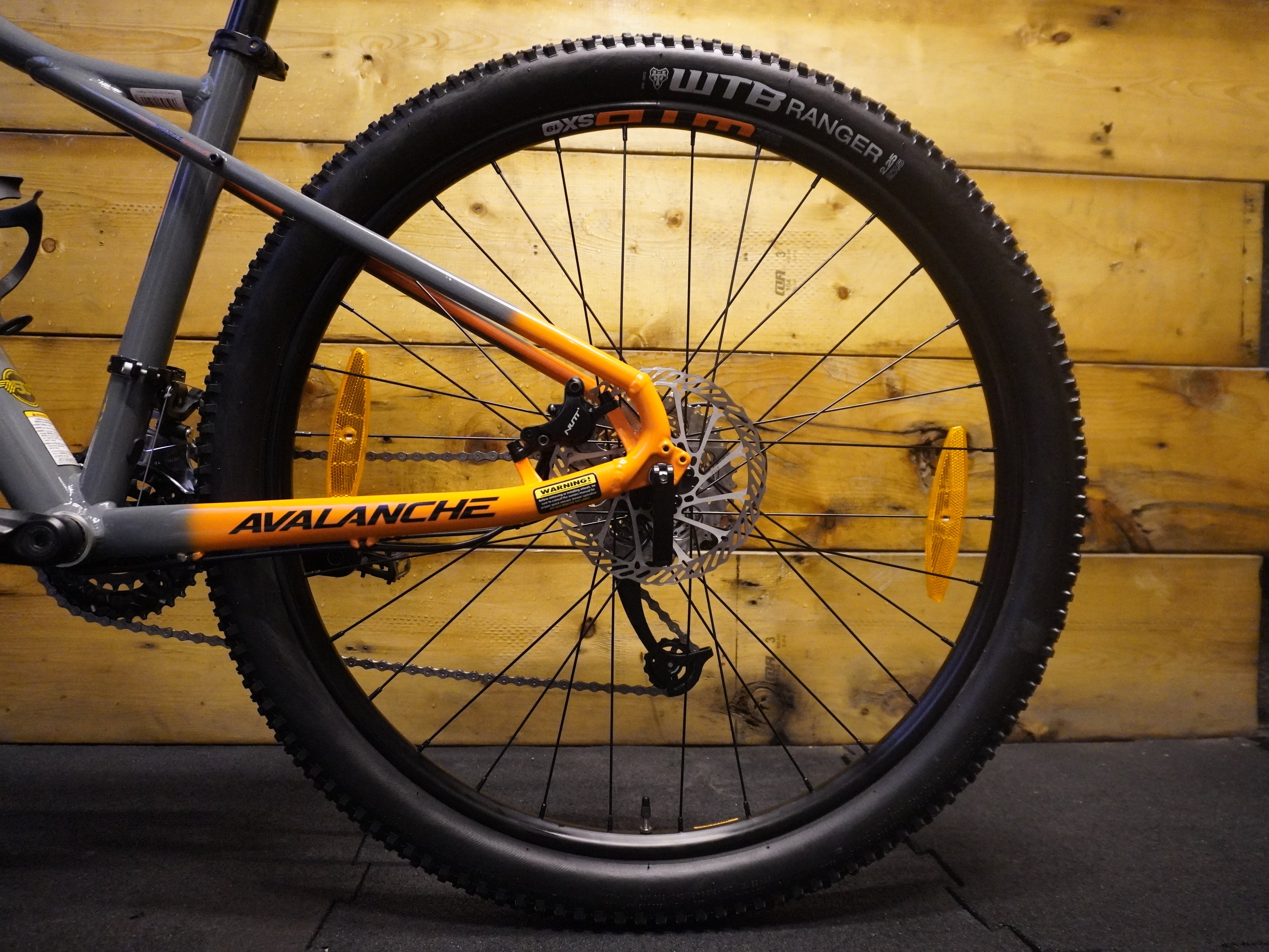 GT Avalanche Sport Mountain Bike