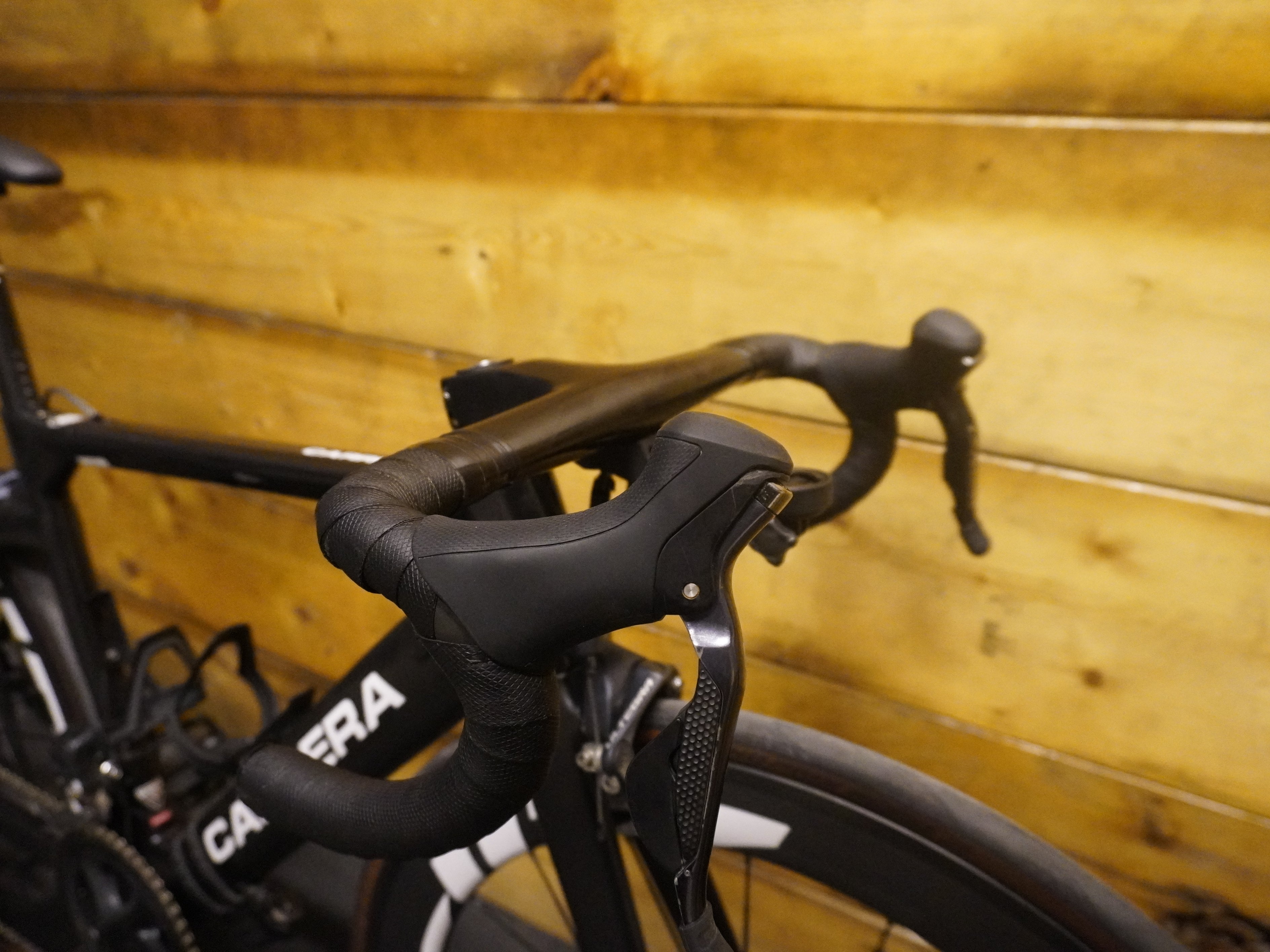 RENT Carrera Erakle Air Road Bike