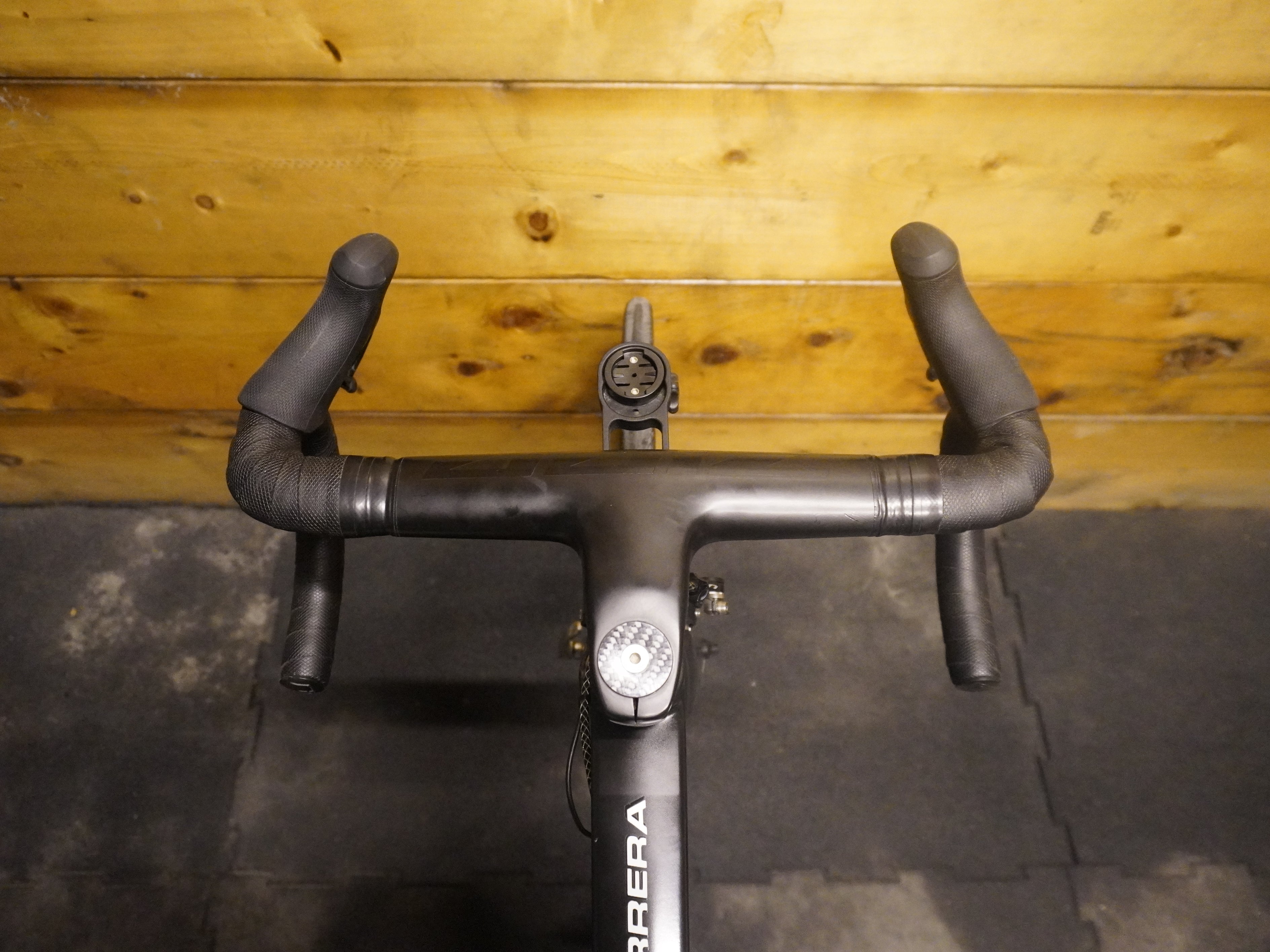 RENT Carrera Erakle Air Road Bike