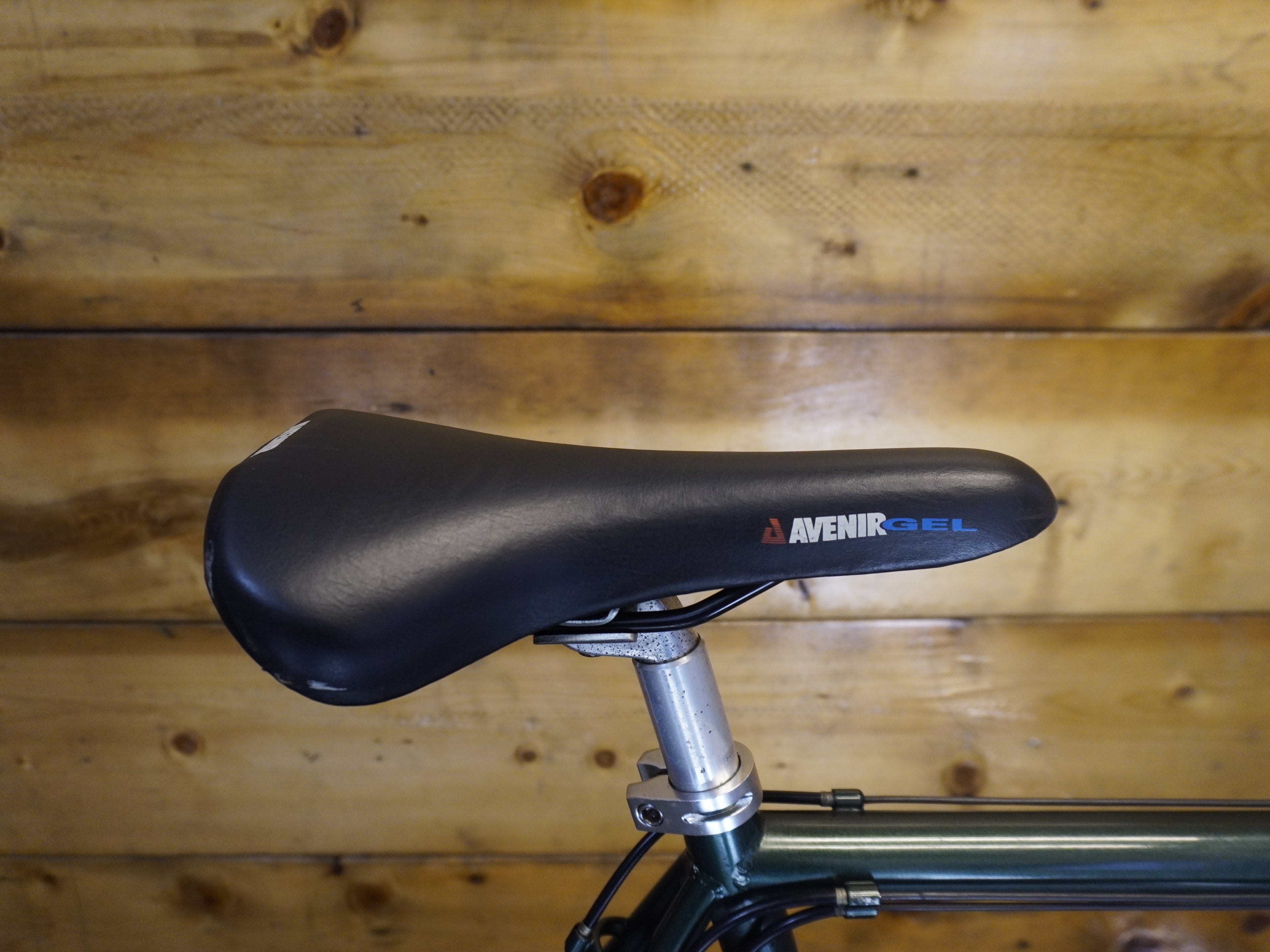 Diamond Back Ascent Hybrid Bike