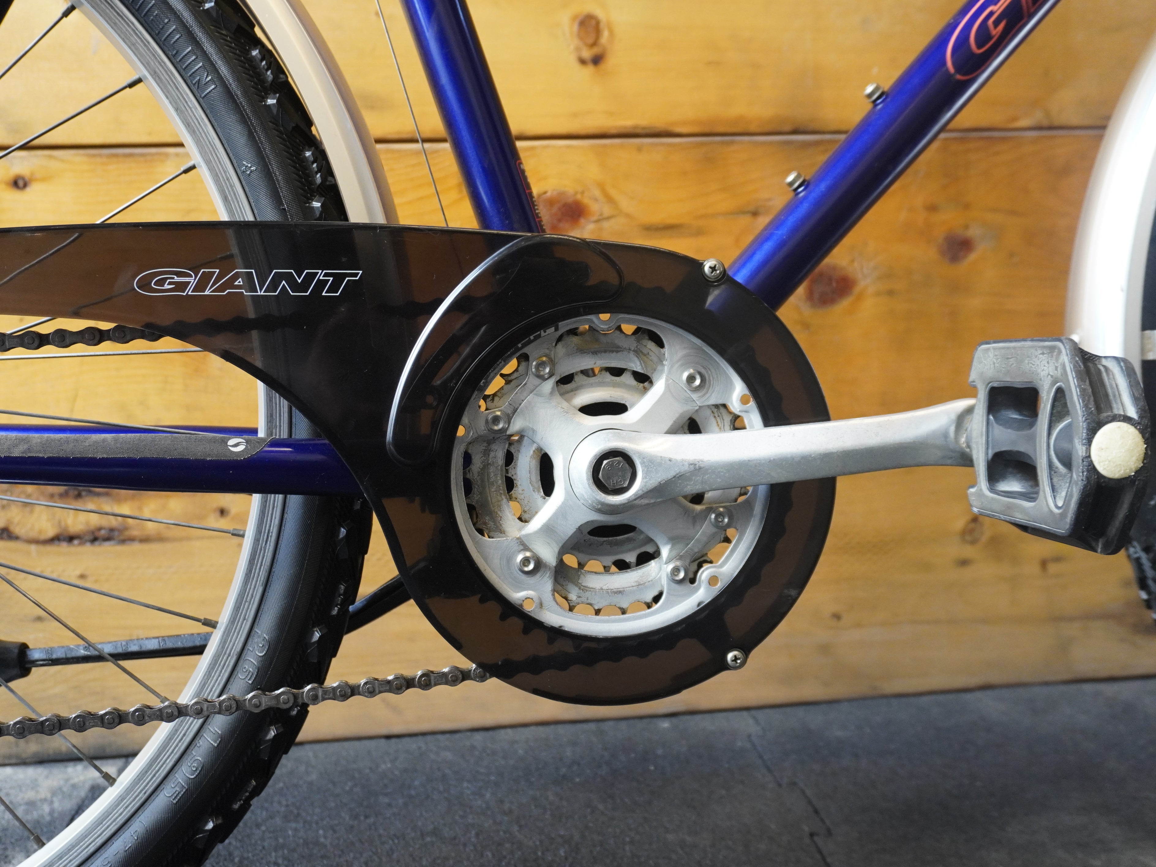 Giant Chinook 7 Hybrid Bike