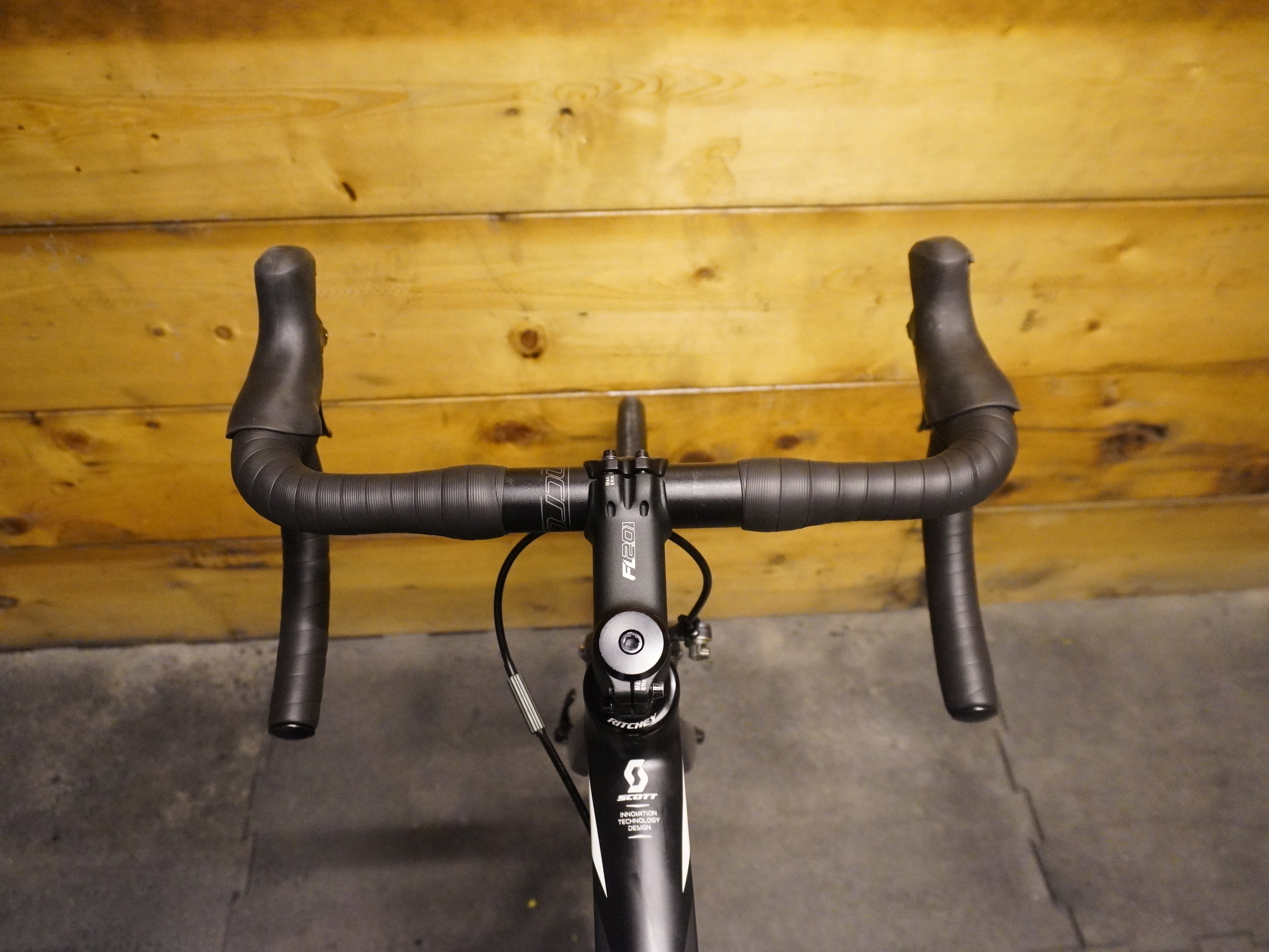 Scott CR1 10 Road Bike