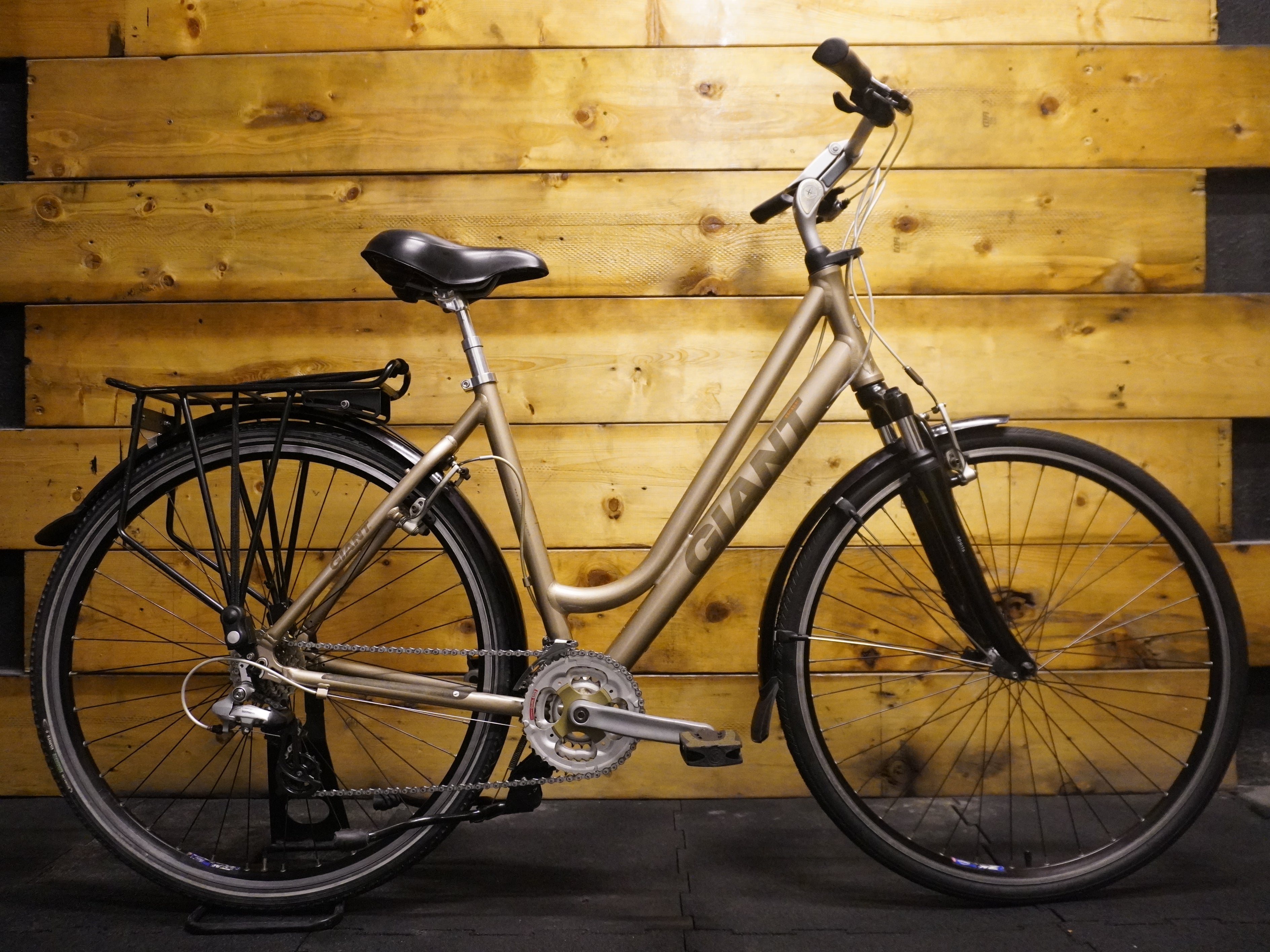 Giant Escaper City Bike
