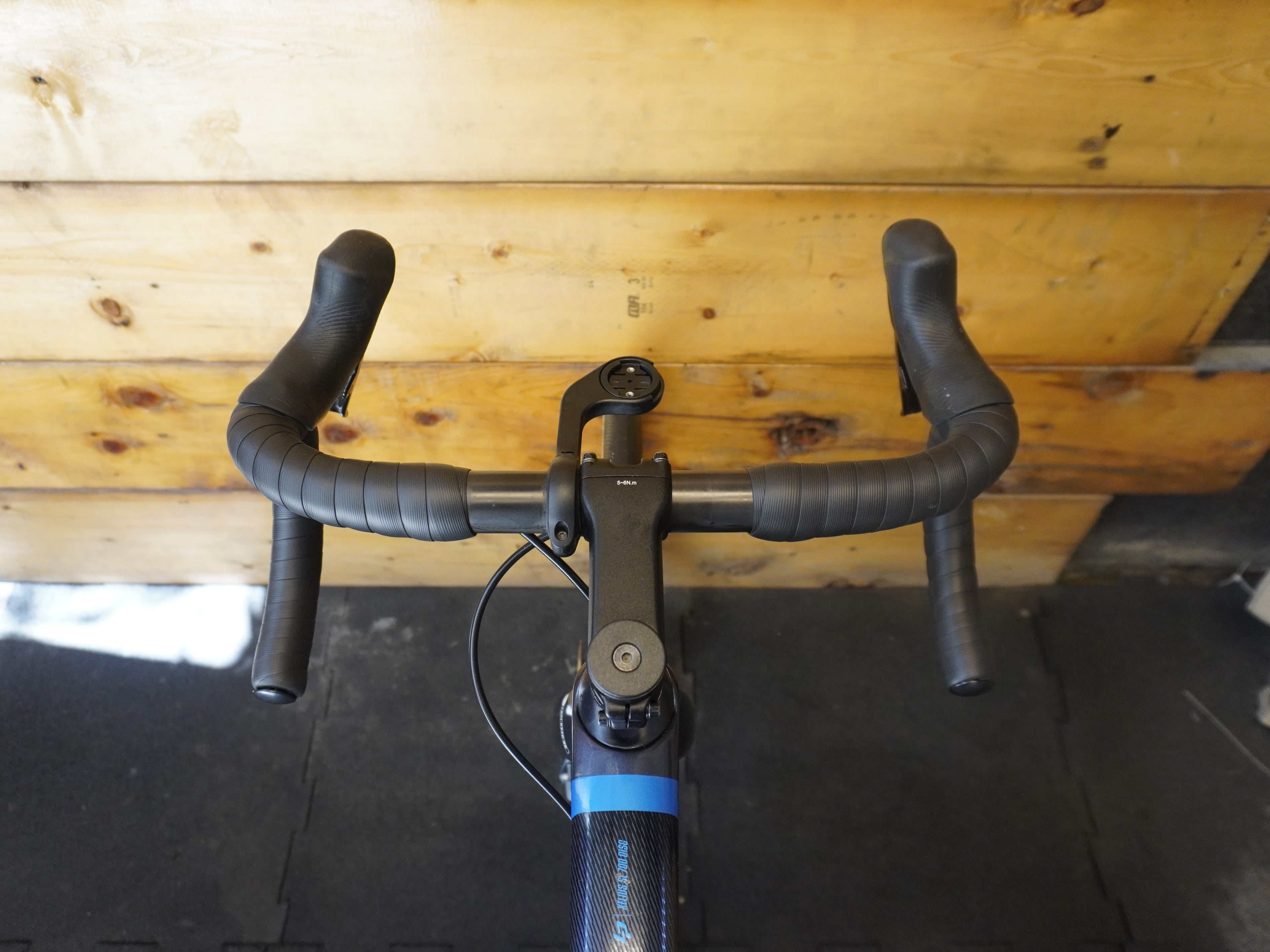 Lapierre Xelius SL 700 disc Road Bike