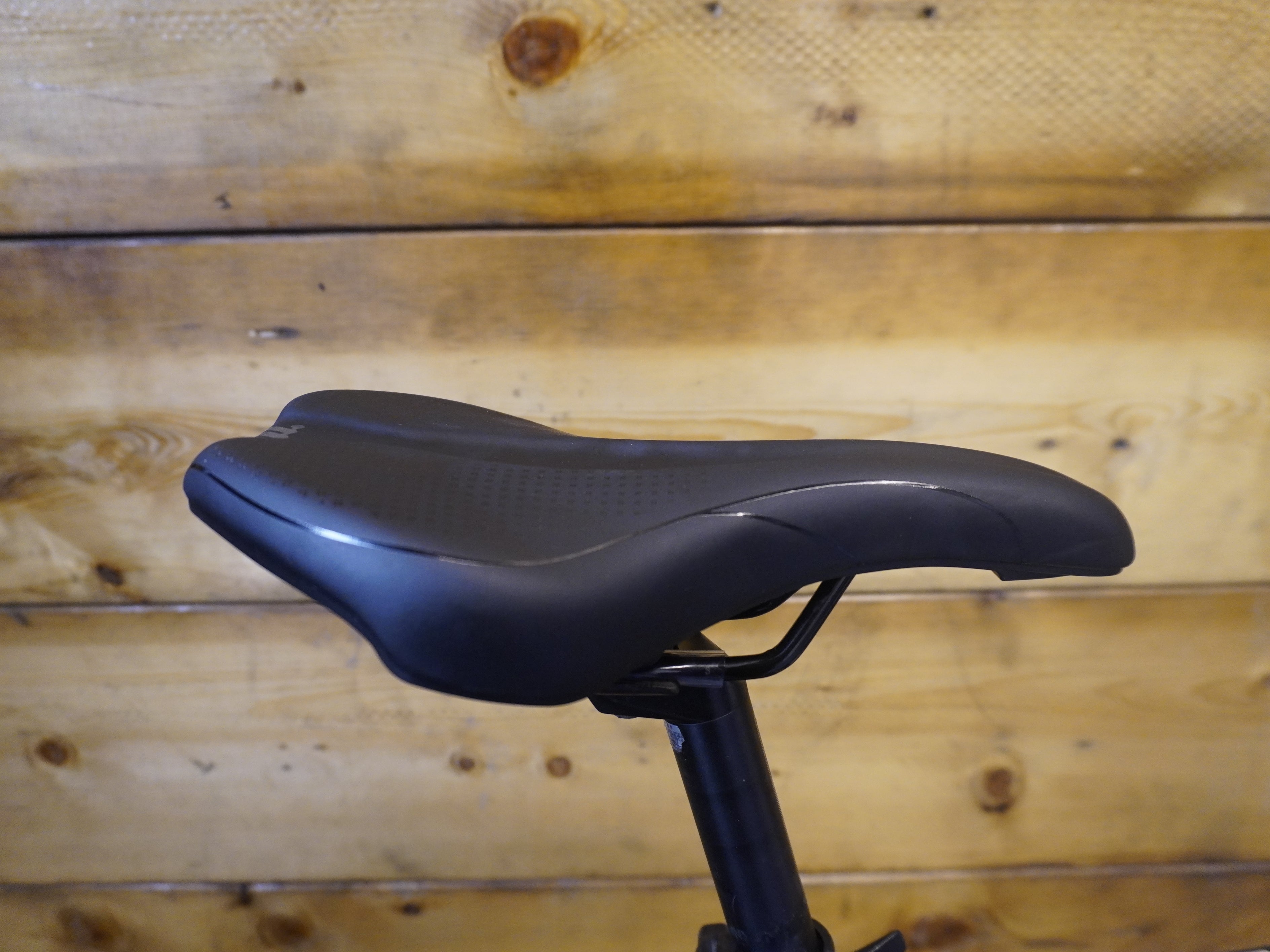 RENT Louis Garneau TR-Lite-S Hybrid bike