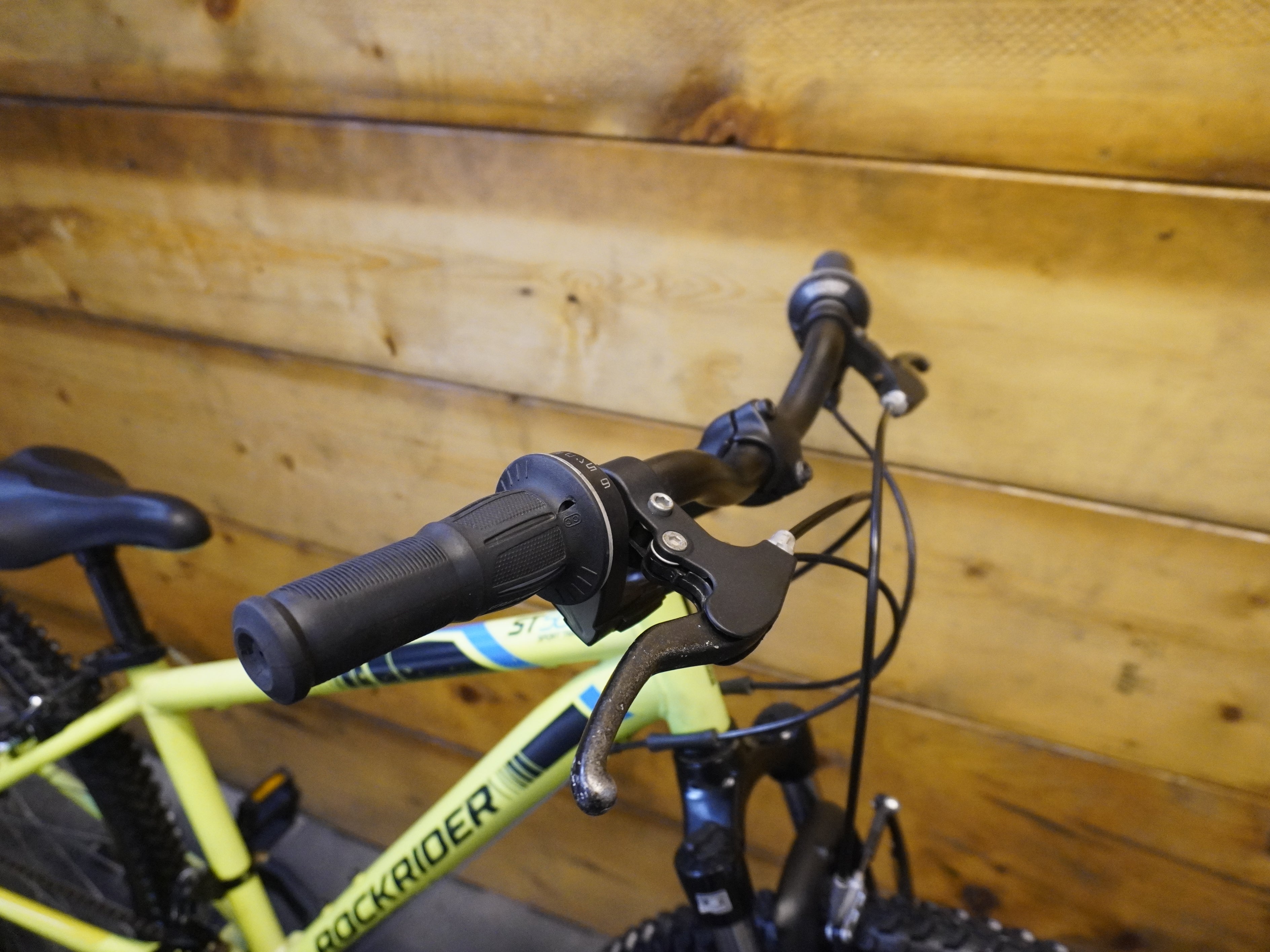 B'Twin Rockrider ST 500 Sport Trail Kids Bike