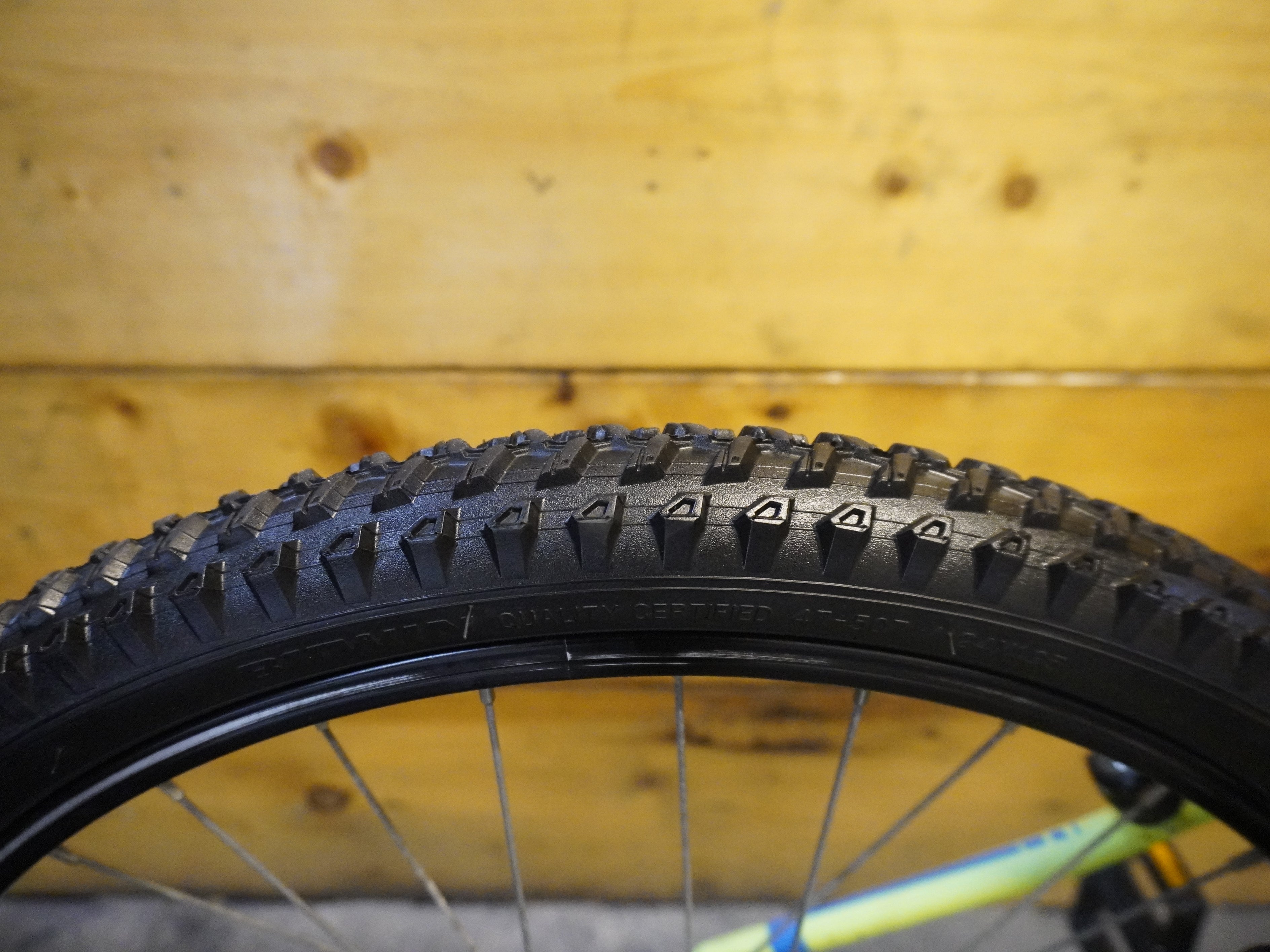 B'Twin Rockrider ST 500 Sport Trail Kids Bike