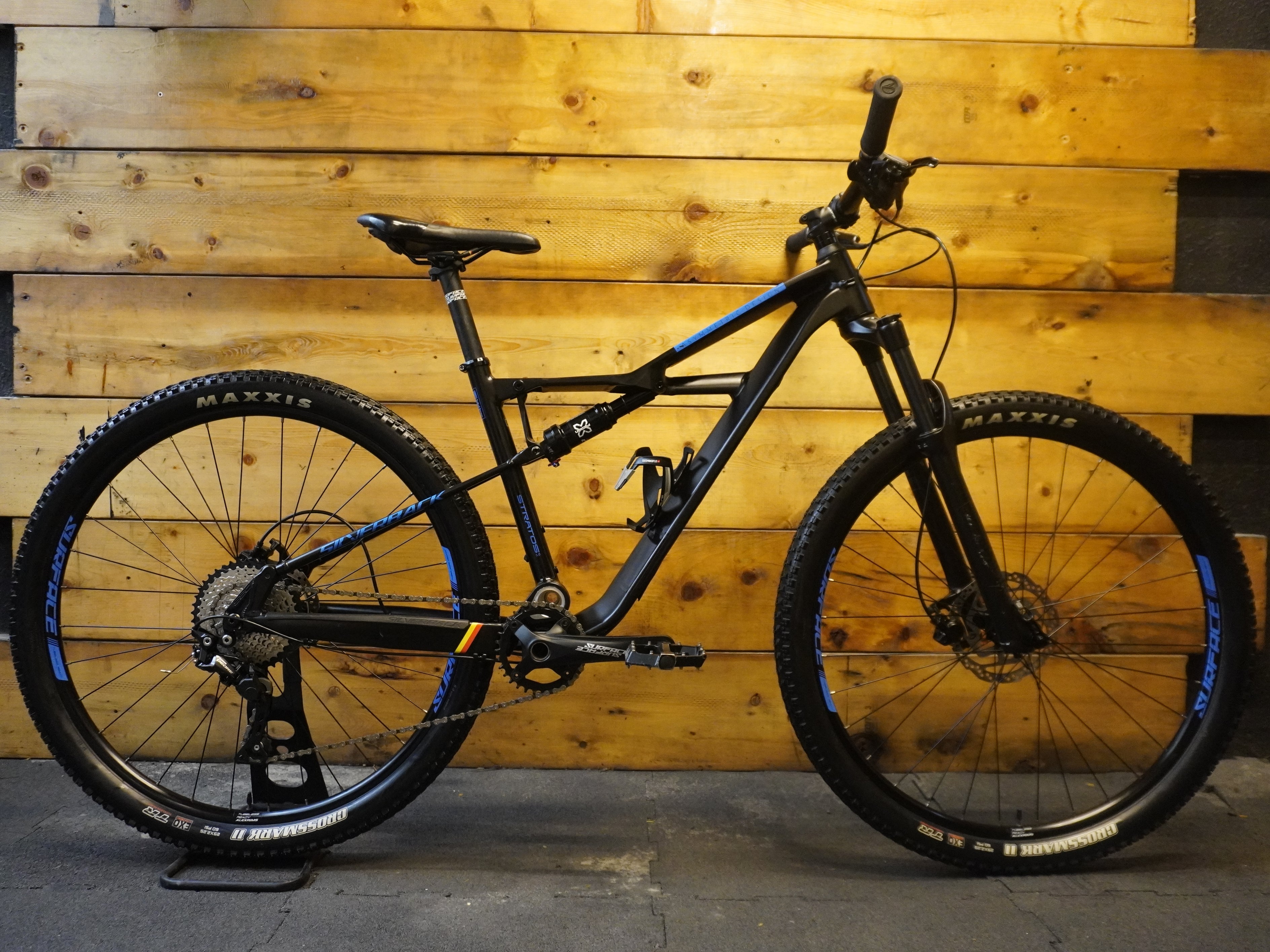 RENT Silverback Stratos 5.0 Mountain Bike