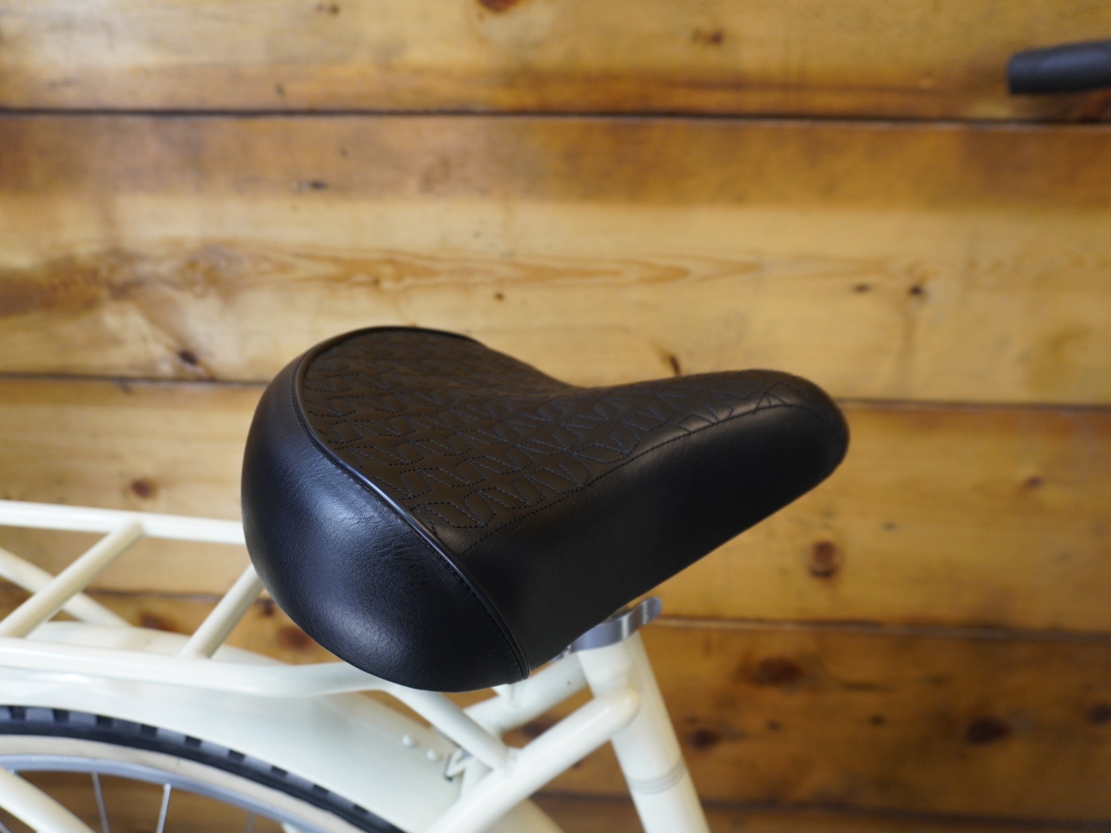 Spinn Charm Women's City Bike
