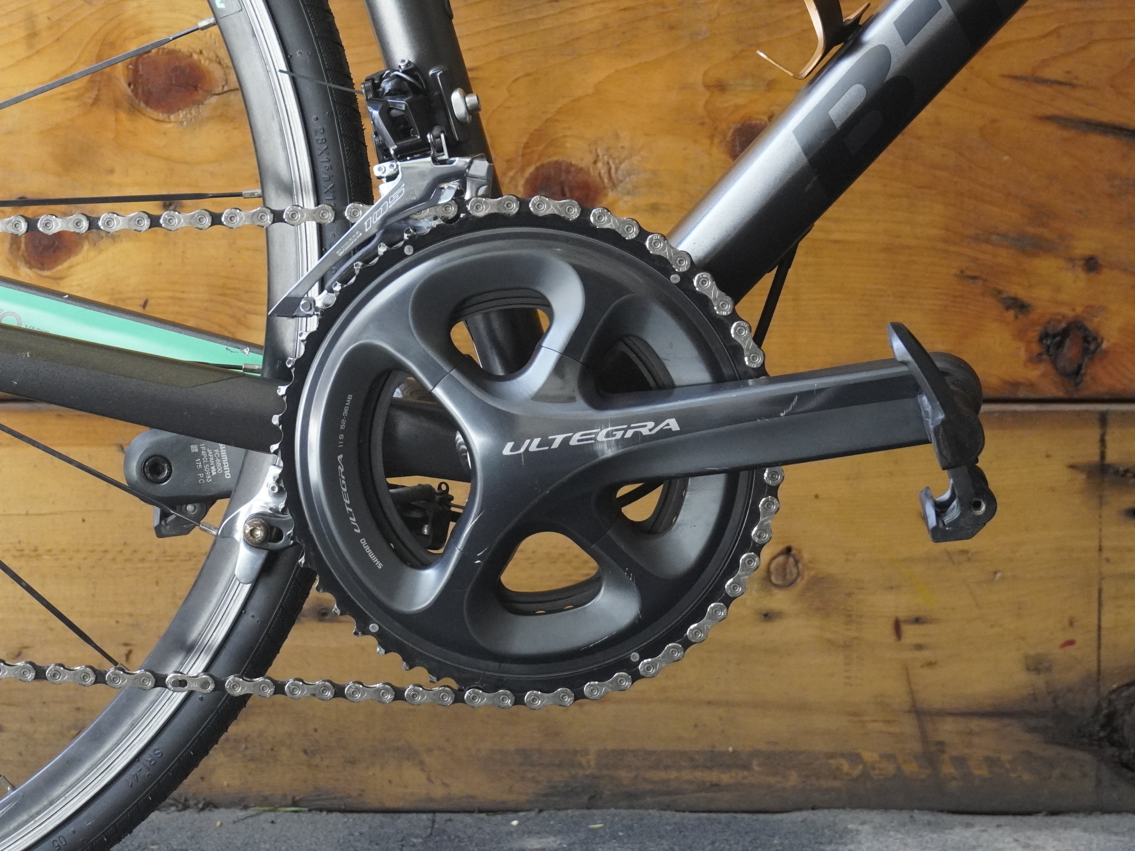 RENT B'Twin Ultra AF Road Bike