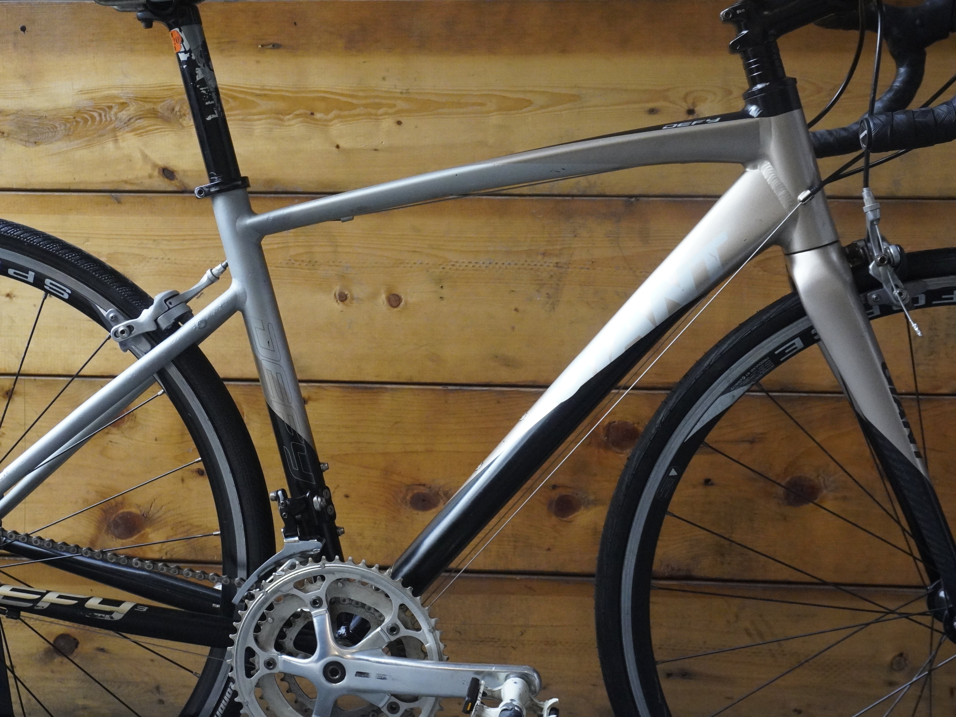 Giant Defy road bike