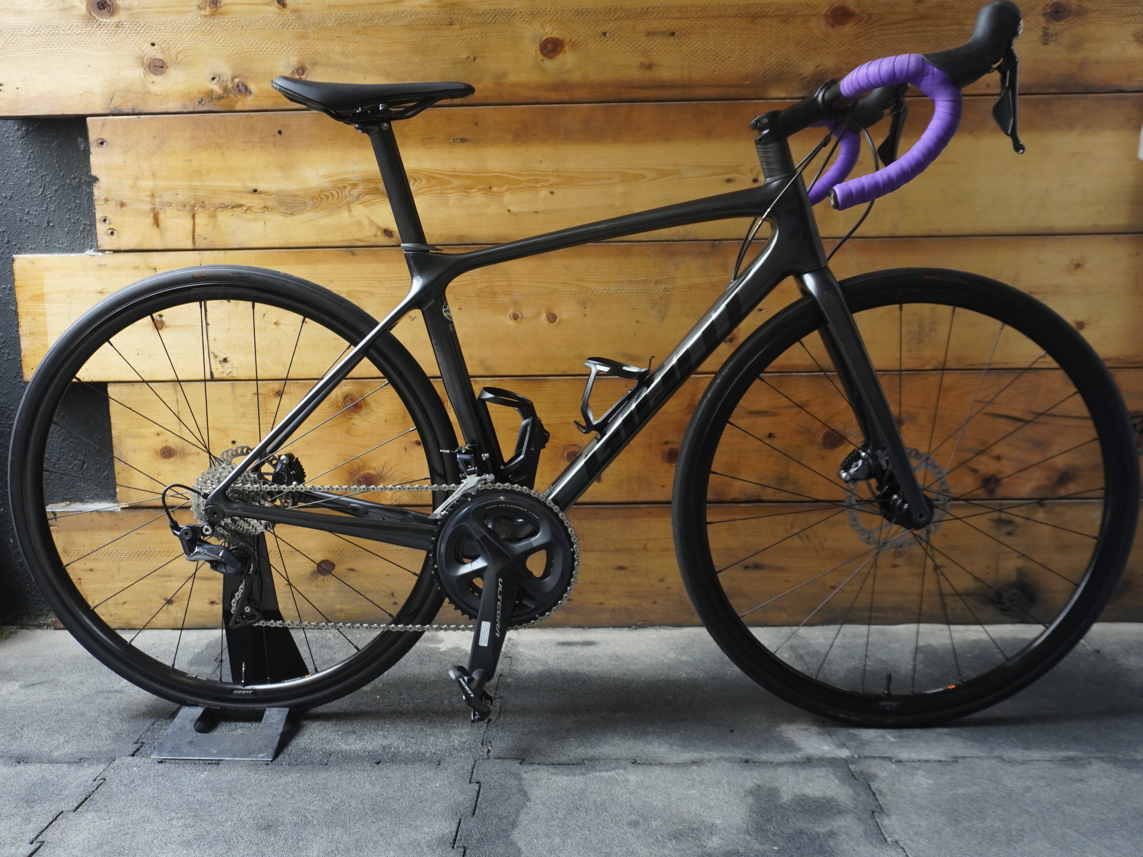 RENT Giant TCR Advanced 1 Road Bike