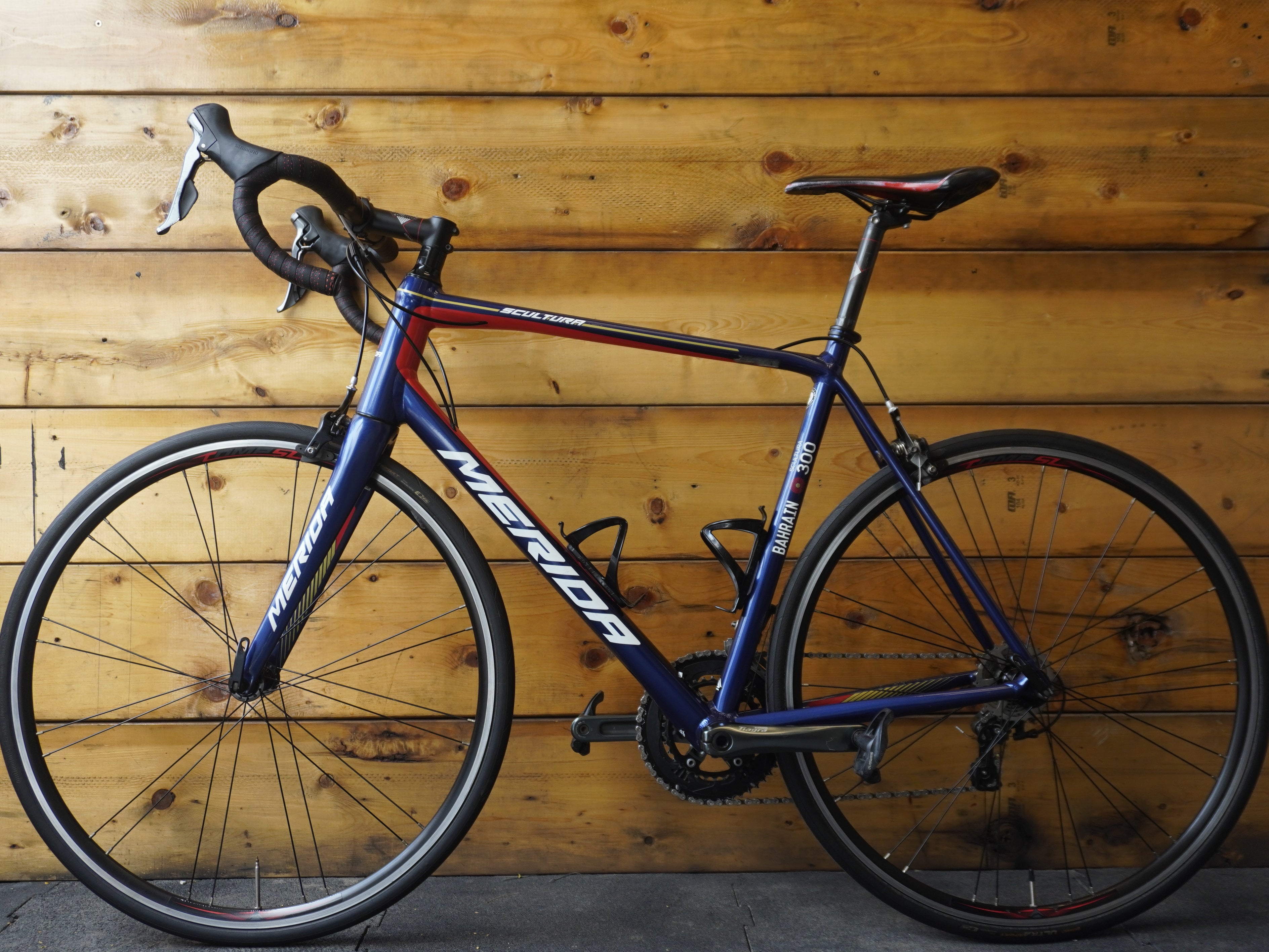 RENT Merida Scultura 300 Road Bike