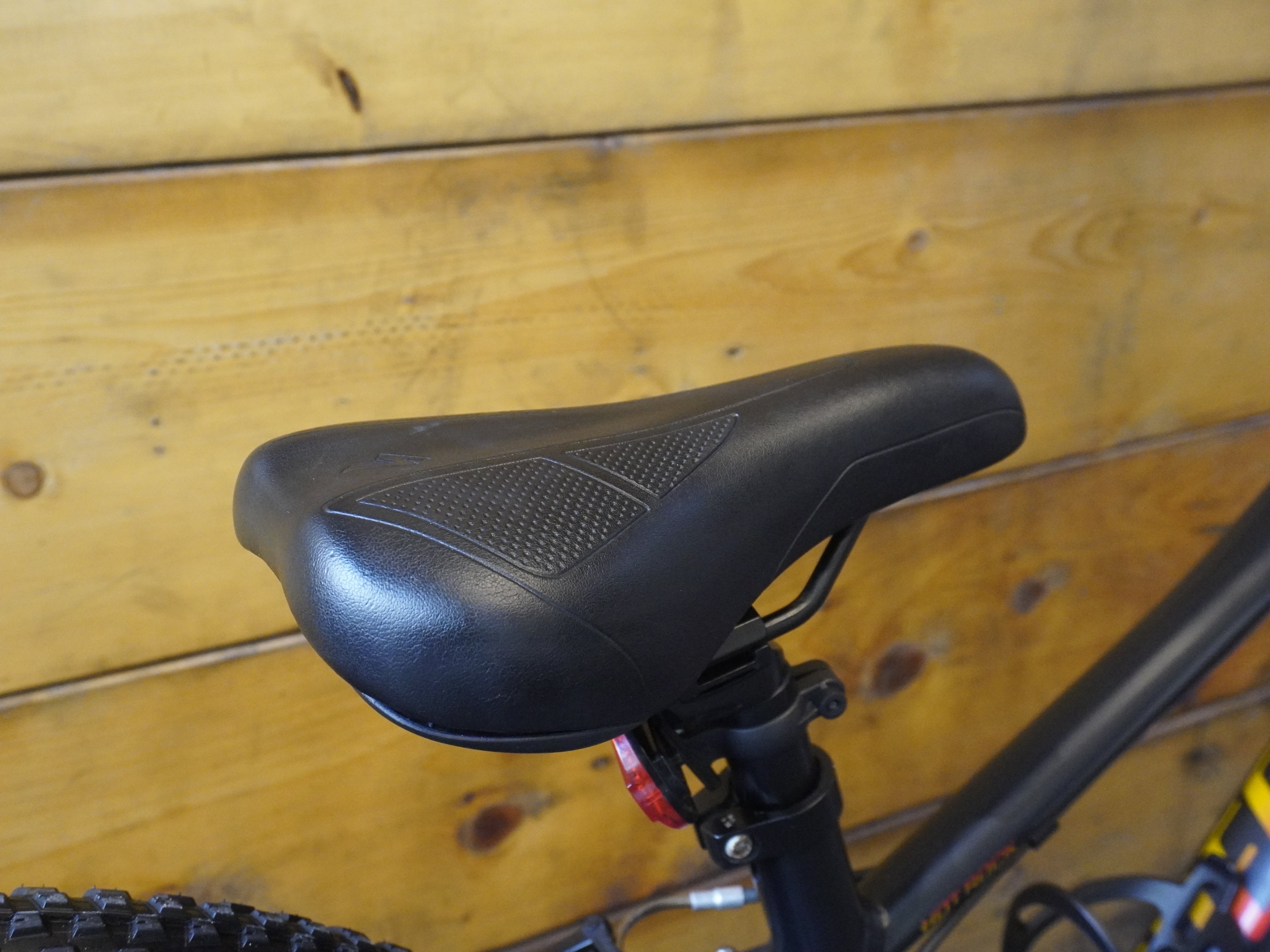 Specialized Hotrock 24" Kids Bike
